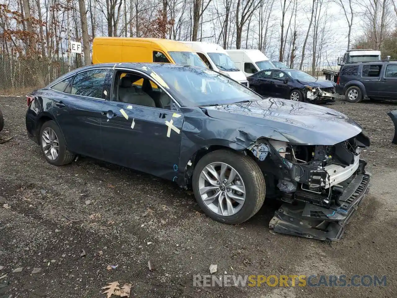 4 Photograph of a damaged car 4T1LB1BB0MU002434 TOYOTA AVALON 2021