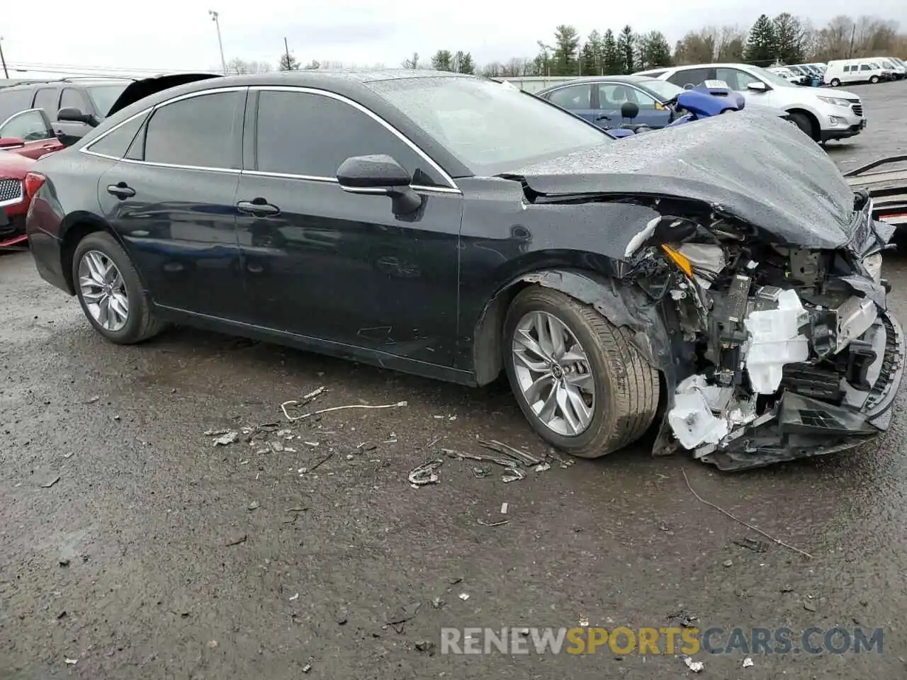 4 Photograph of a damaged car 4T1LB1BB1MU002281 TOYOTA AVALON 2021