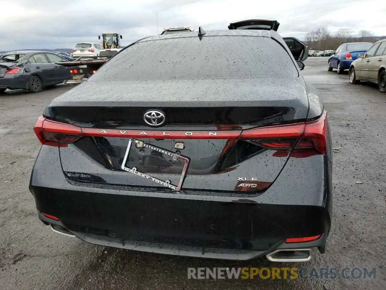 6 Photograph of a damaged car 4T1LB1BB1MU002281 TOYOTA AVALON 2021