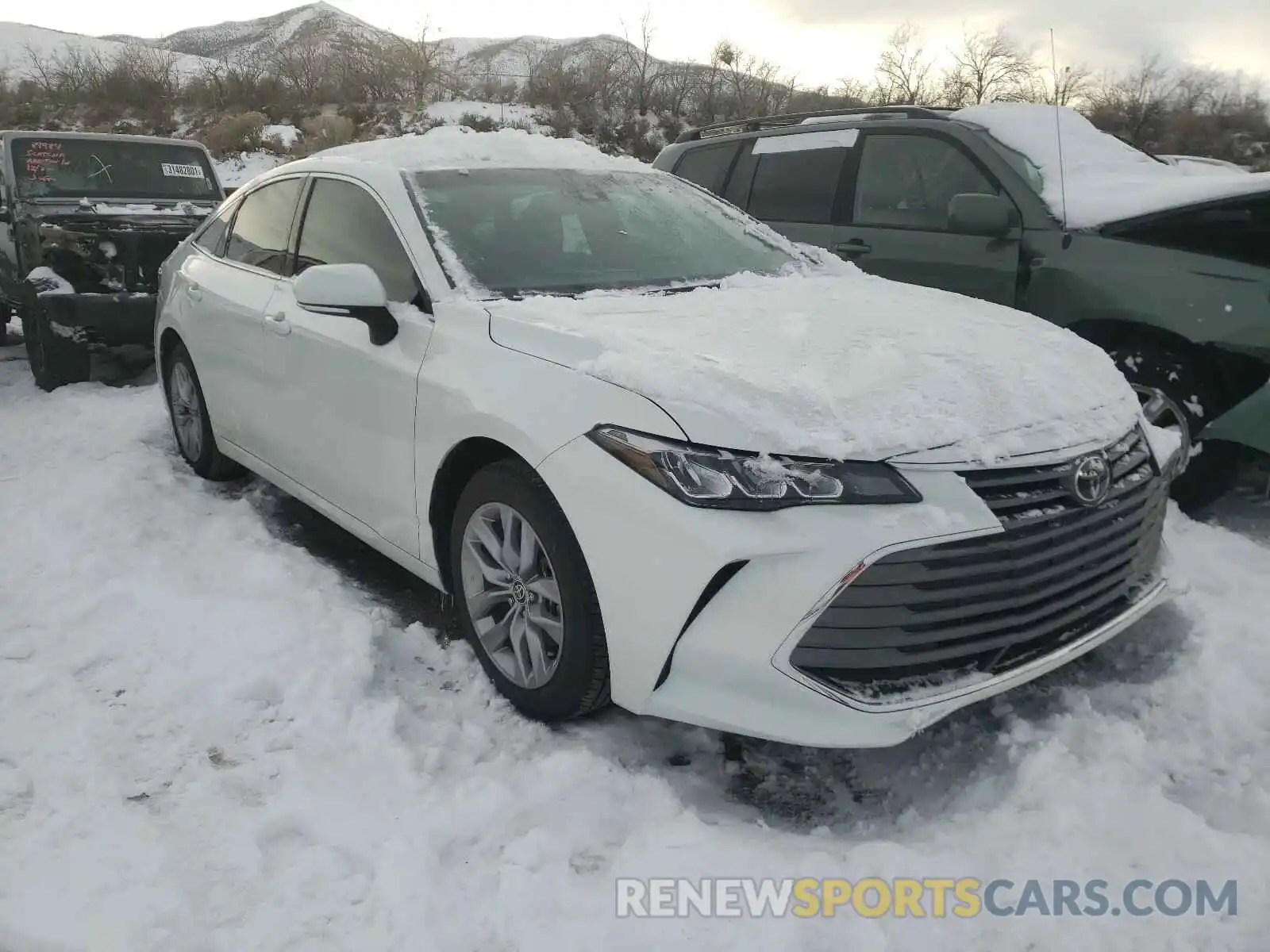 1 Photograph of a damaged car 4T1LB1BB3MU001181 TOYOTA AVALON 2021