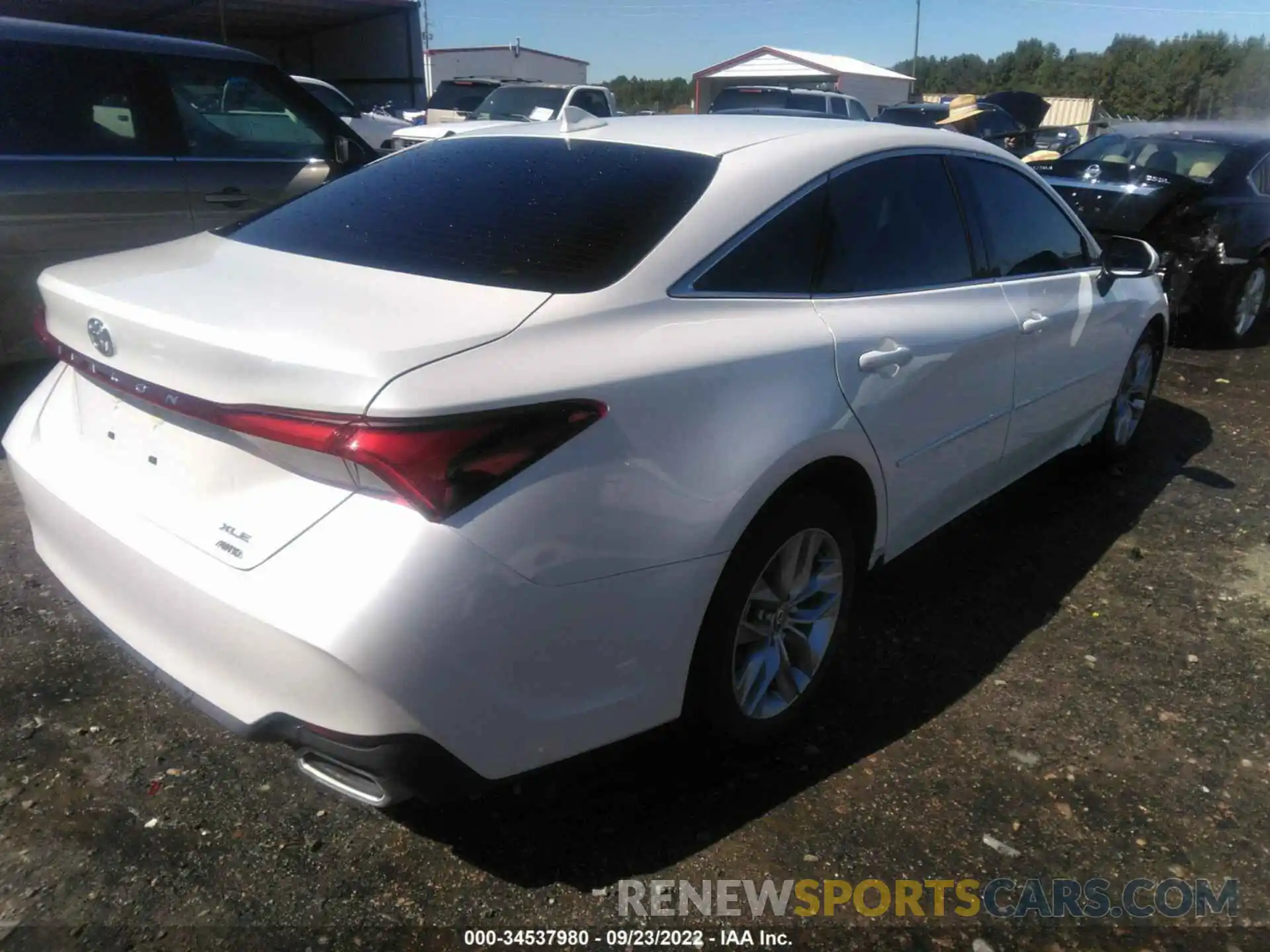 4 Photograph of a damaged car 4T1LB1BB8MU001418 TOYOTA AVALON 2021