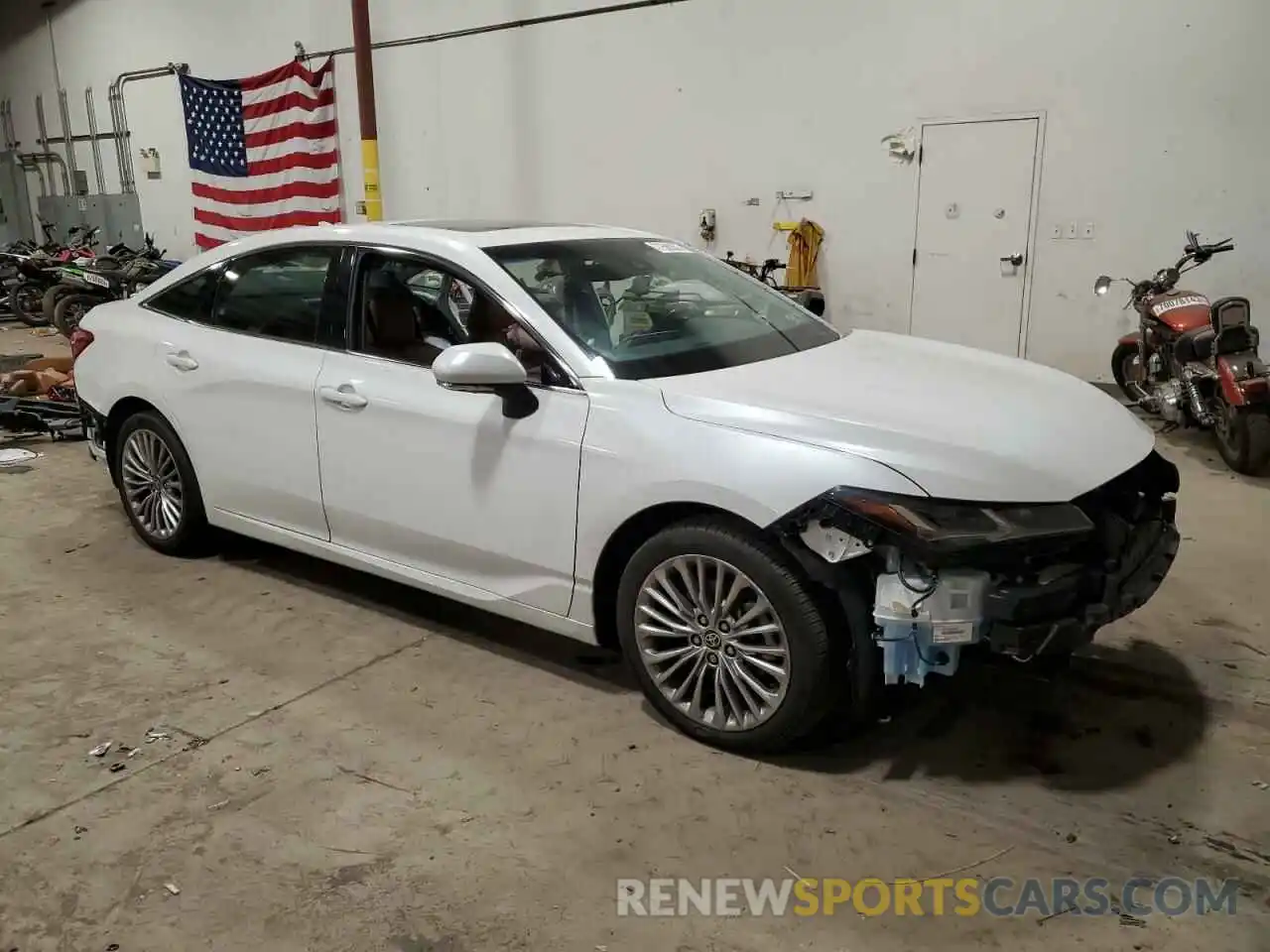 4 Photograph of a damaged car 4T1NB1BB5MU002230 TOYOTA AVALON 2021