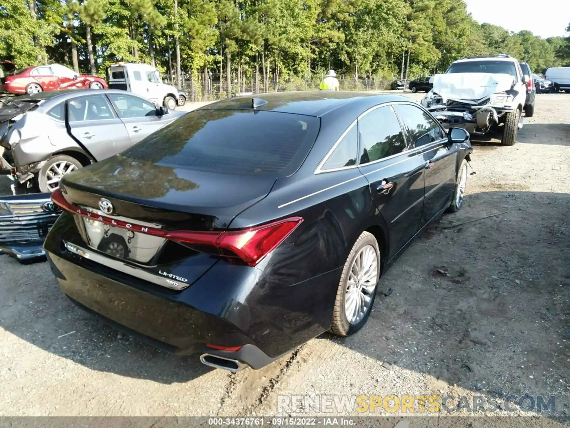 4 Photograph of a damaged car 4T1NB1BB7MU001287 TOYOTA AVALON 2021