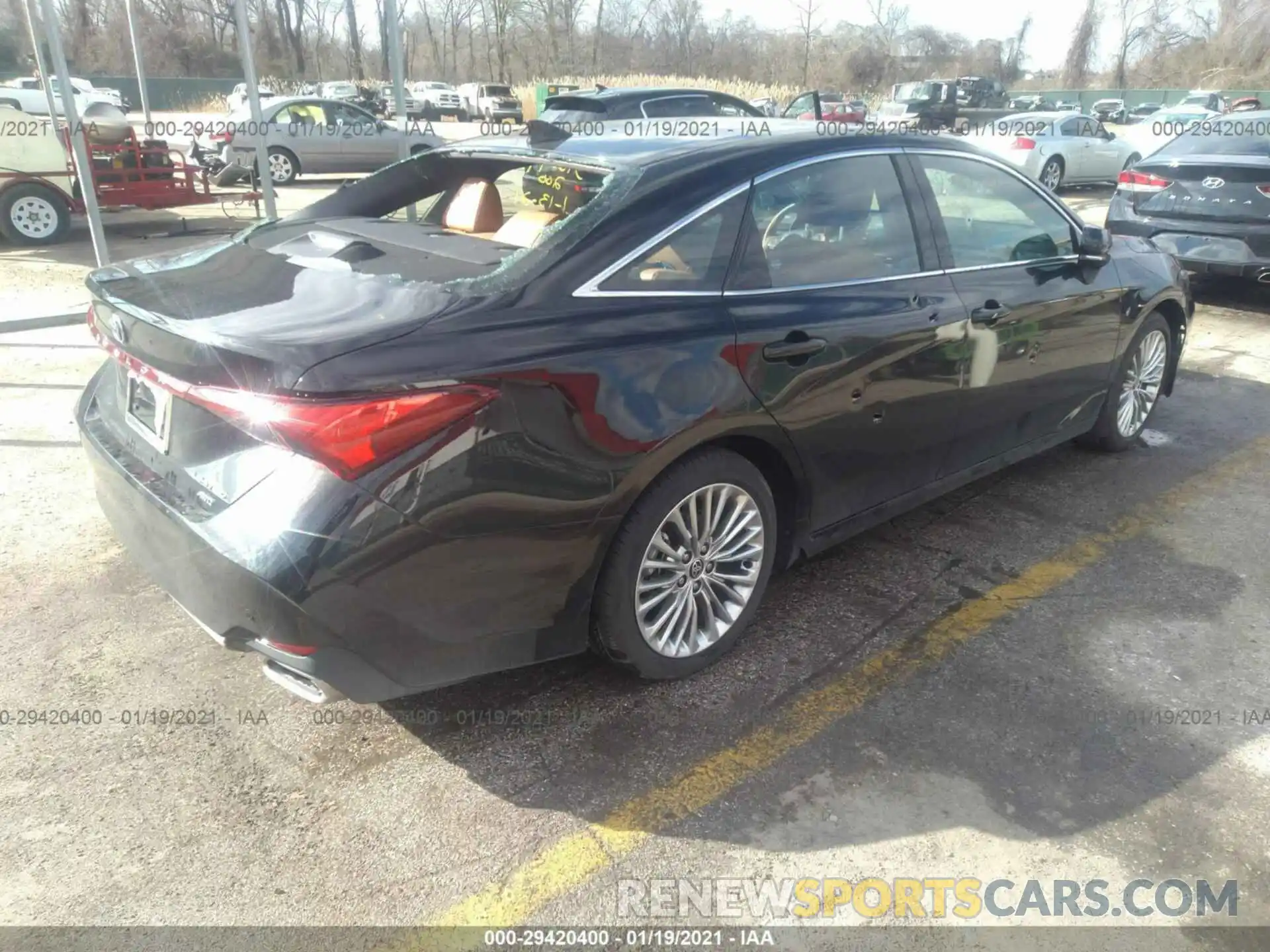 4 Photograph of a damaged car 4T1NB1BB8MU001427 TOYOTA AVALON 2021