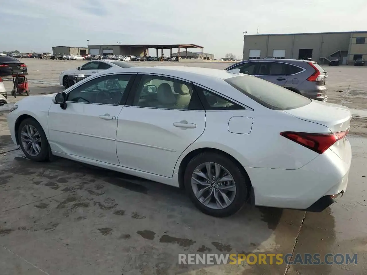 2 Photograph of a damaged car 4T1AA1AB4NU014048 TOYOTA AVALON 2022