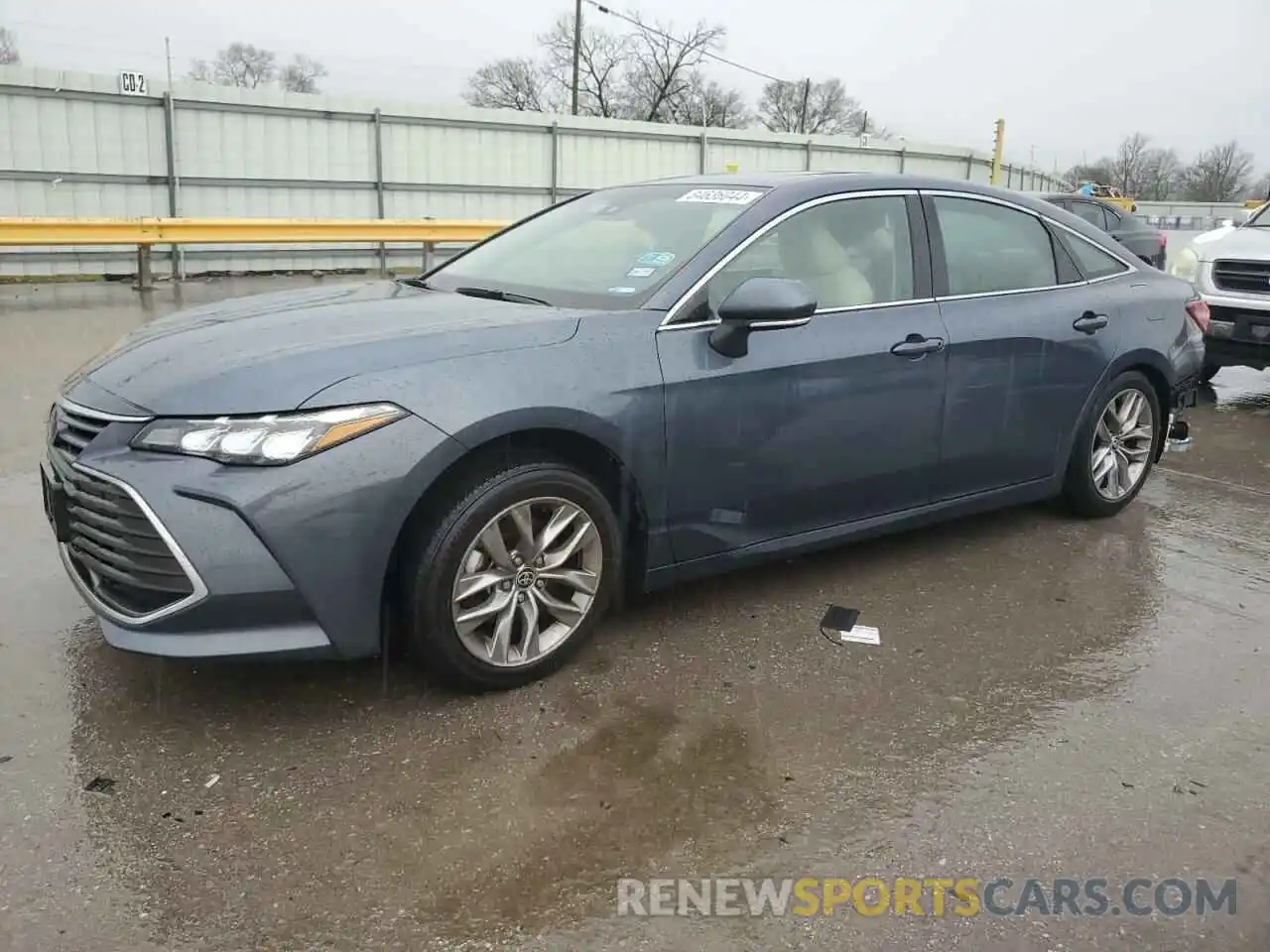 1 Photograph of a damaged car 4T1AZ1FB1NU084186 TOYOTA AVALON 2022