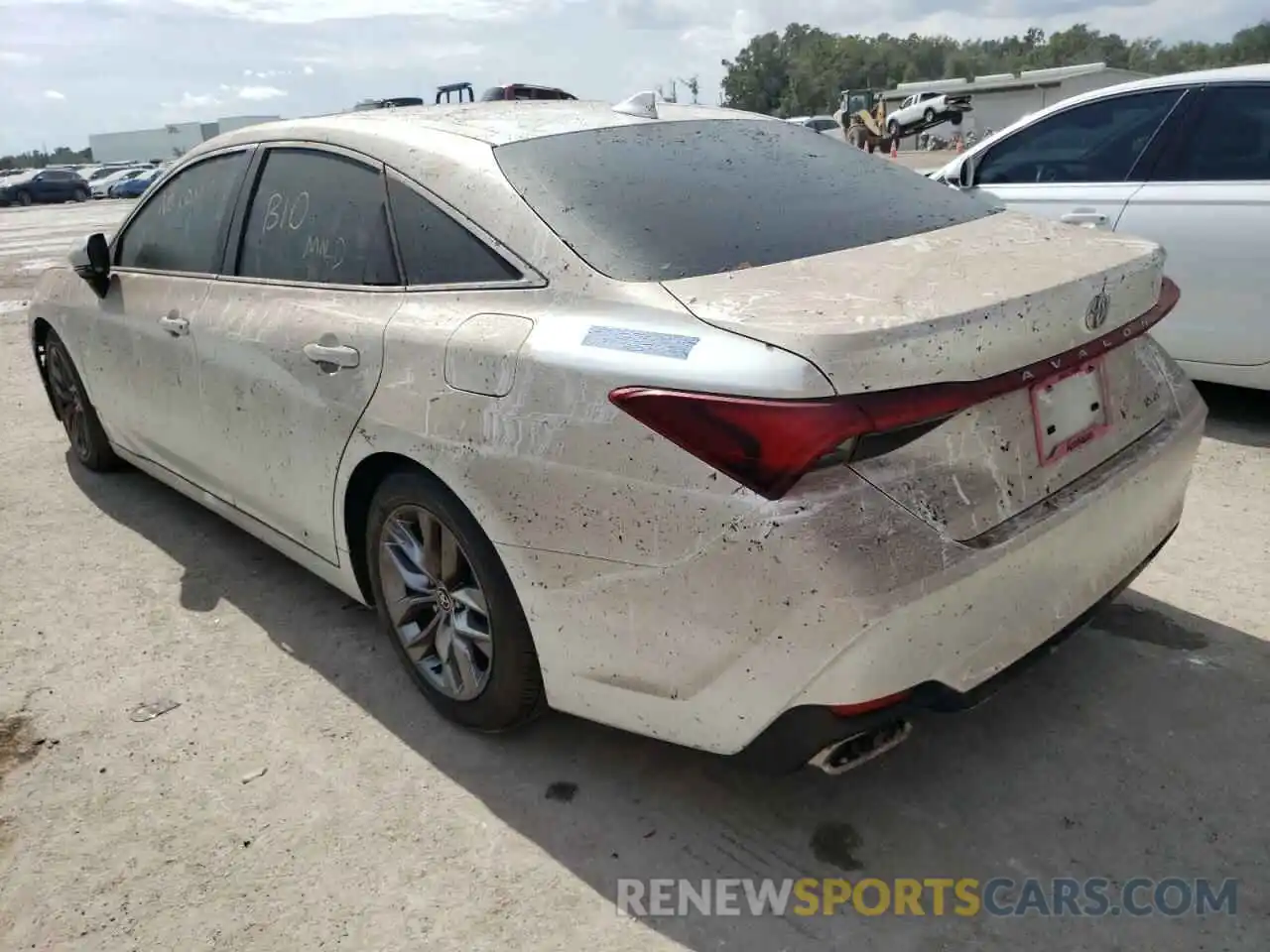 3 Photograph of a damaged car 4T1AZ1FB3NU078129 TOYOTA AVALON 2022