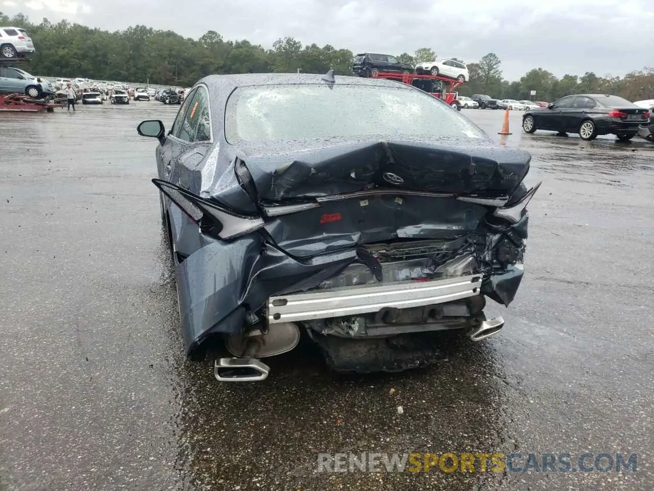 9 Photograph of a damaged car 4T1AZ1FB5NU072624 TOYOTA AVALON 2022