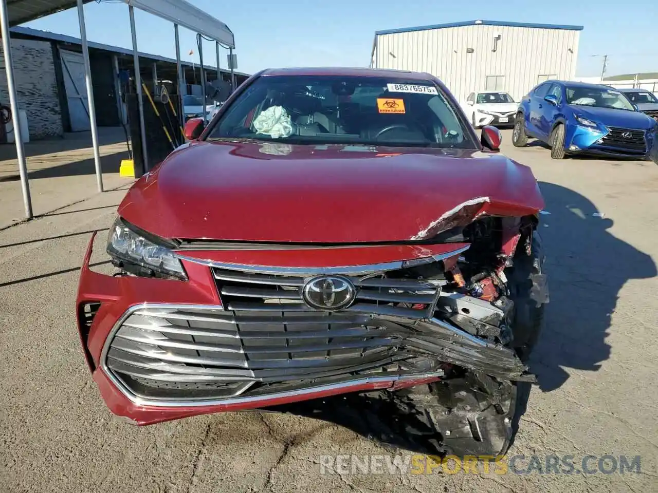 5 Photograph of a damaged car 4T1AZ1FB5NU081307 TOYOTA AVALON 2022