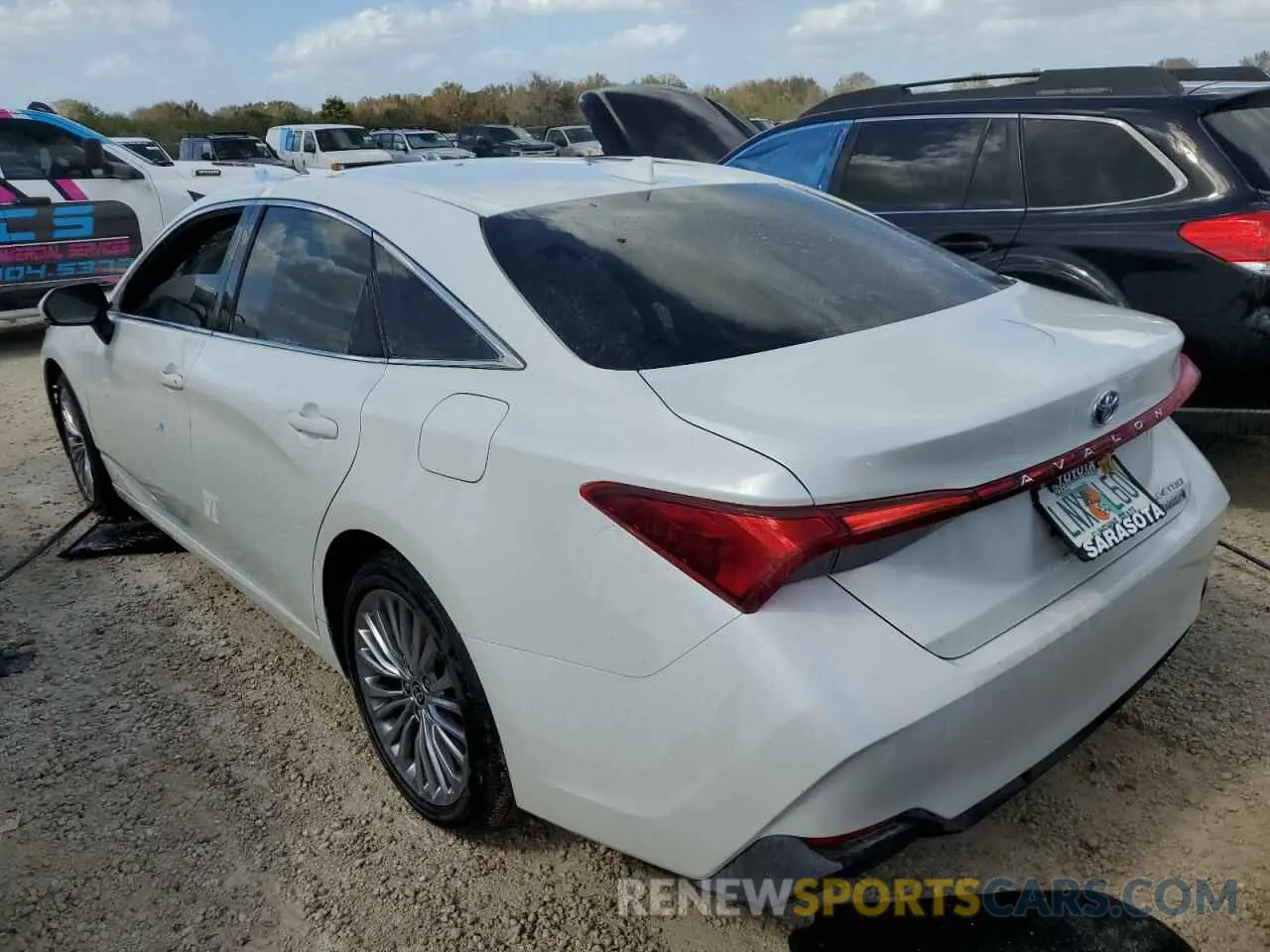 2 Photograph of a damaged car 4T1CA1AB4NU013698 TOYOTA AVALON 2022