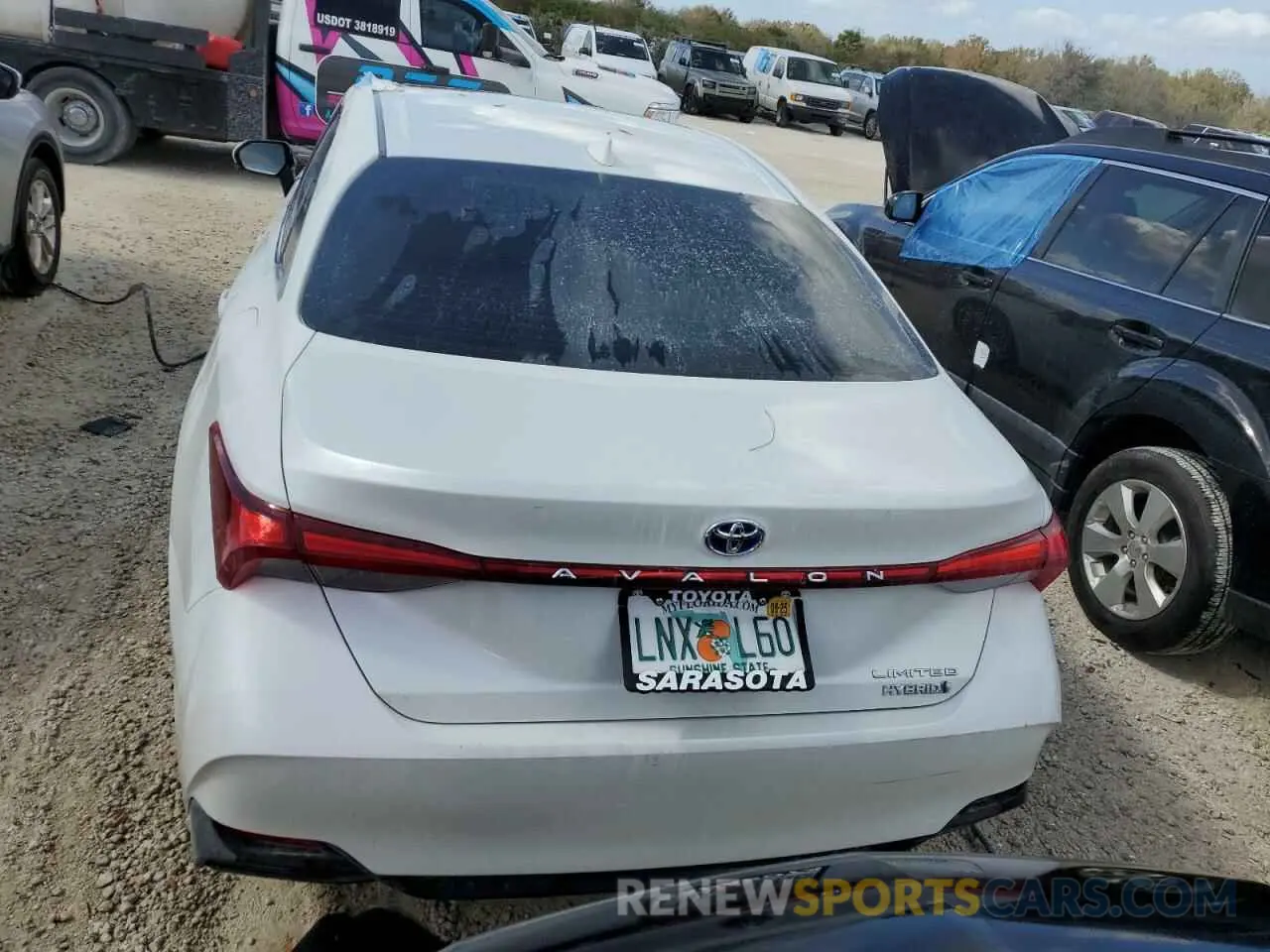 6 Photograph of a damaged car 4T1CA1AB4NU013698 TOYOTA AVALON 2022