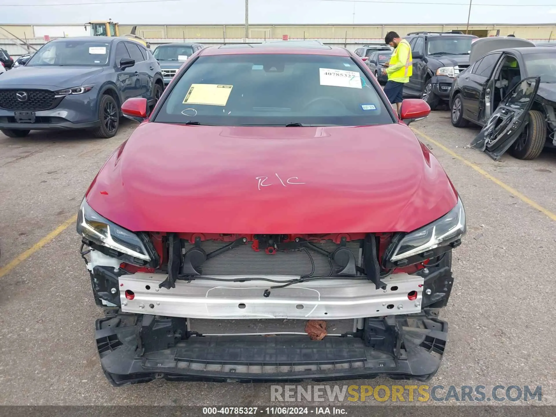 12 Photograph of a damaged car 4T1CZ1FB9NU076555 TOYOTA AVALON 2022
