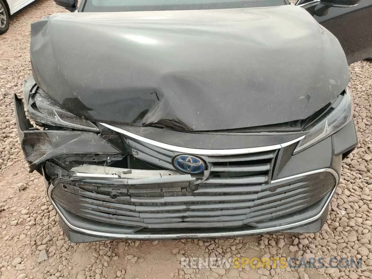 13 Photograph of a damaged car 4T1DA1AB0NU015436 TOYOTA AVALON 2022