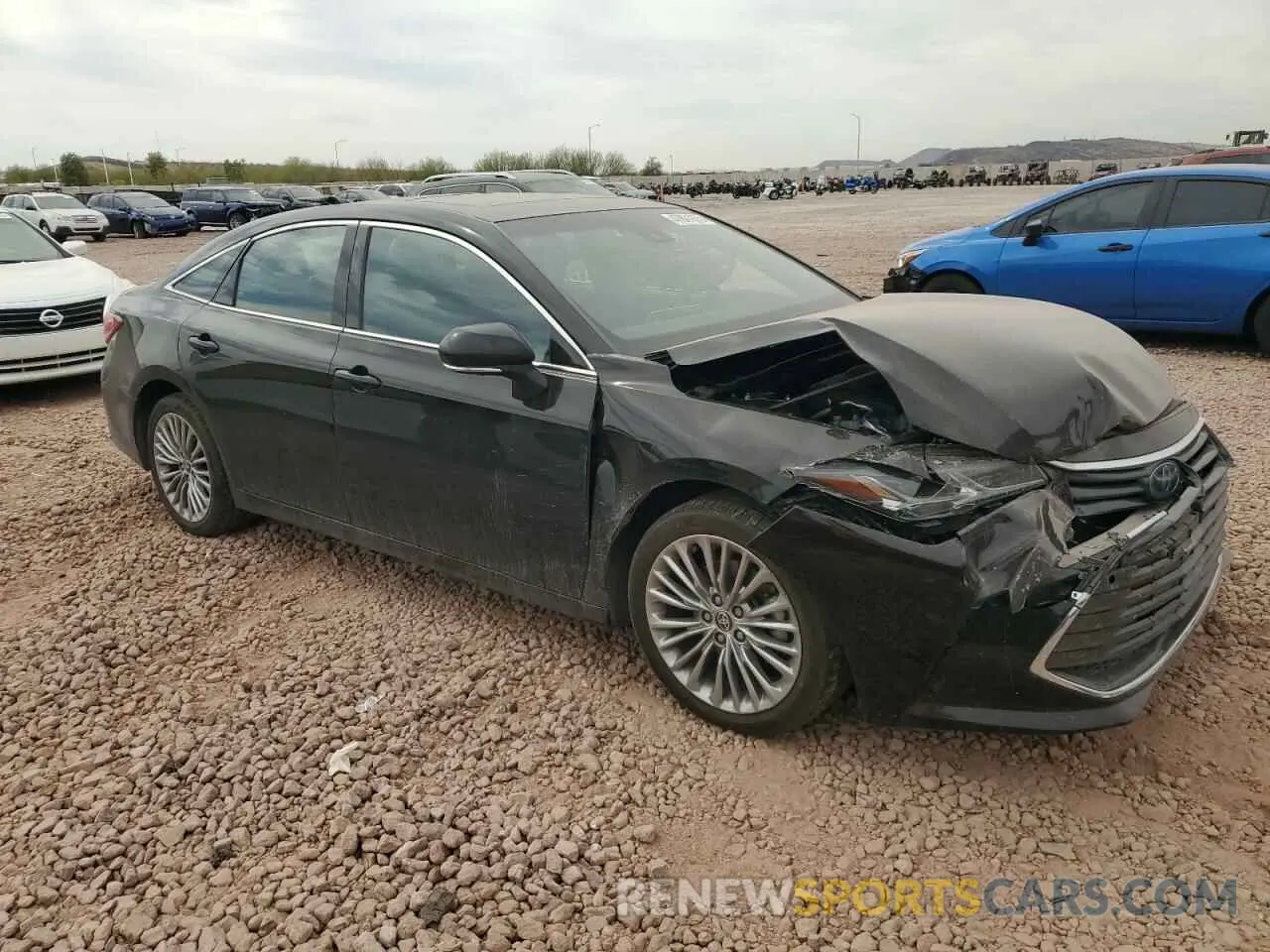 4 Photograph of a damaged car 4T1DA1AB0NU015436 TOYOTA AVALON 2022
