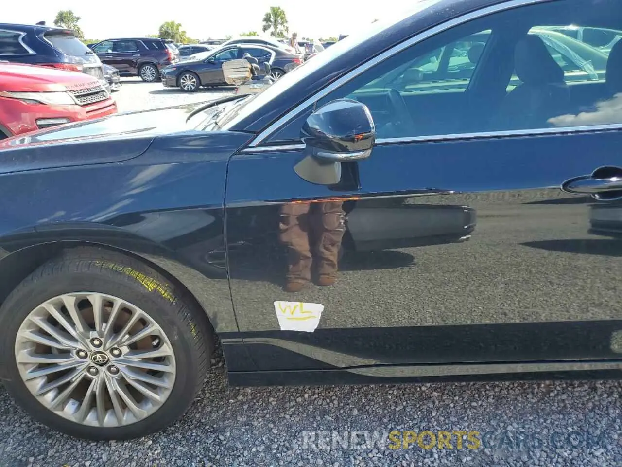 12 Photograph of a damaged car 4T1DA1AB8NU011862 TOYOTA AVALON 2022