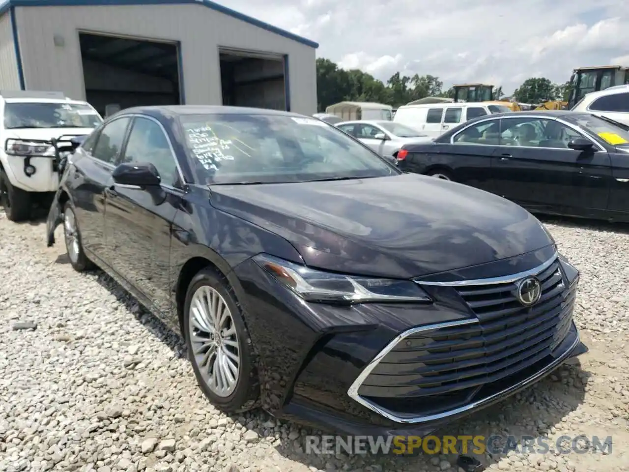 1 Photograph of a damaged car 4T1DZ1FB0NU077680 TOYOTA AVALON 2022