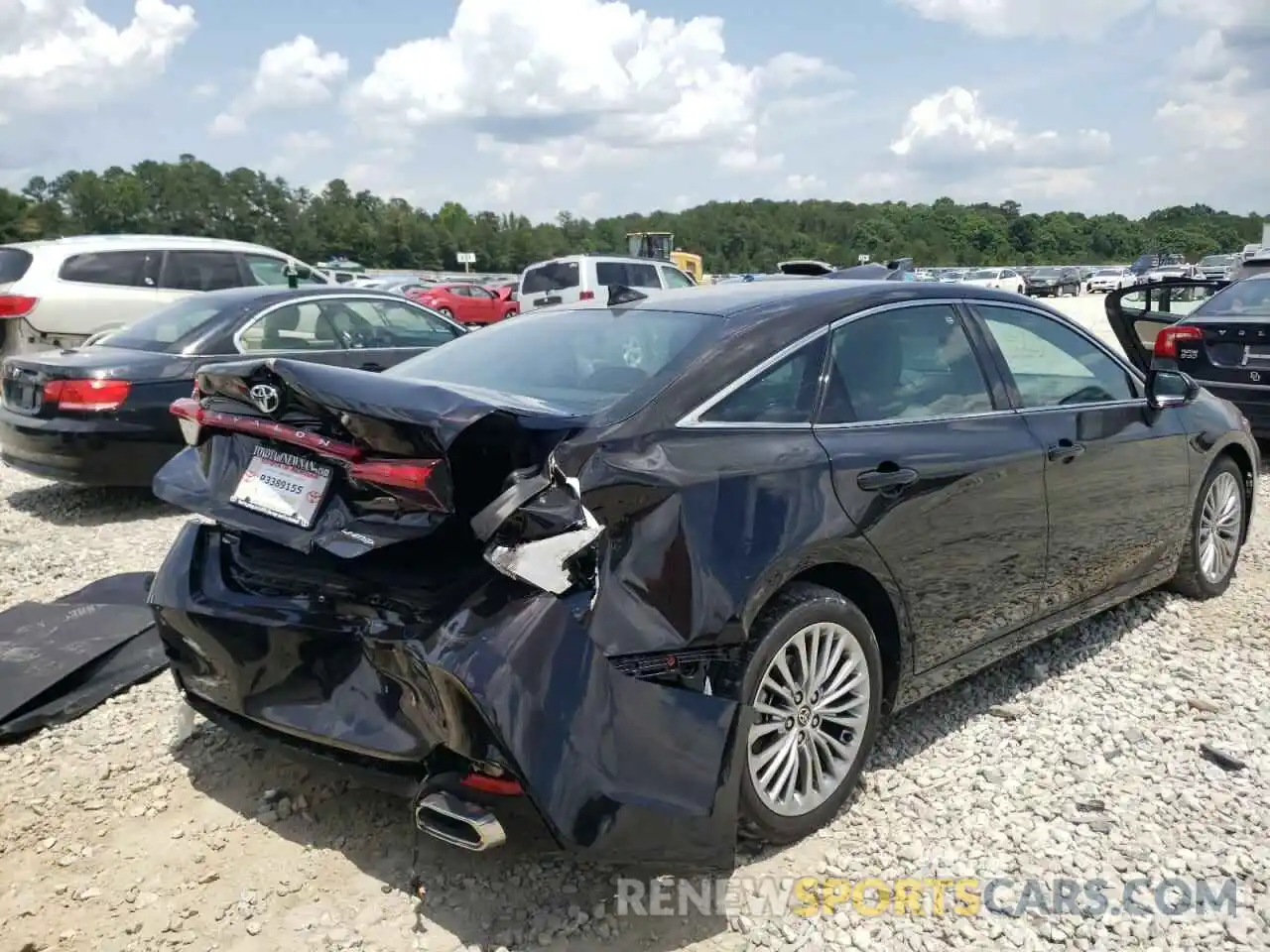 4 Photograph of a damaged car 4T1DZ1FB0NU077680 TOYOTA AVALON 2022