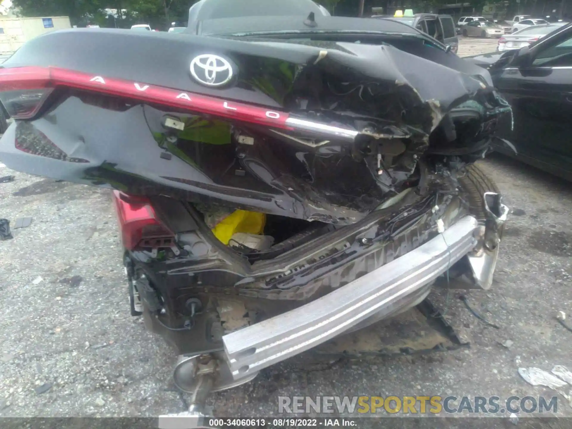 6 Photograph of a damaged car 4T1DZ1FB2NU082377 TOYOTA AVALON 2022