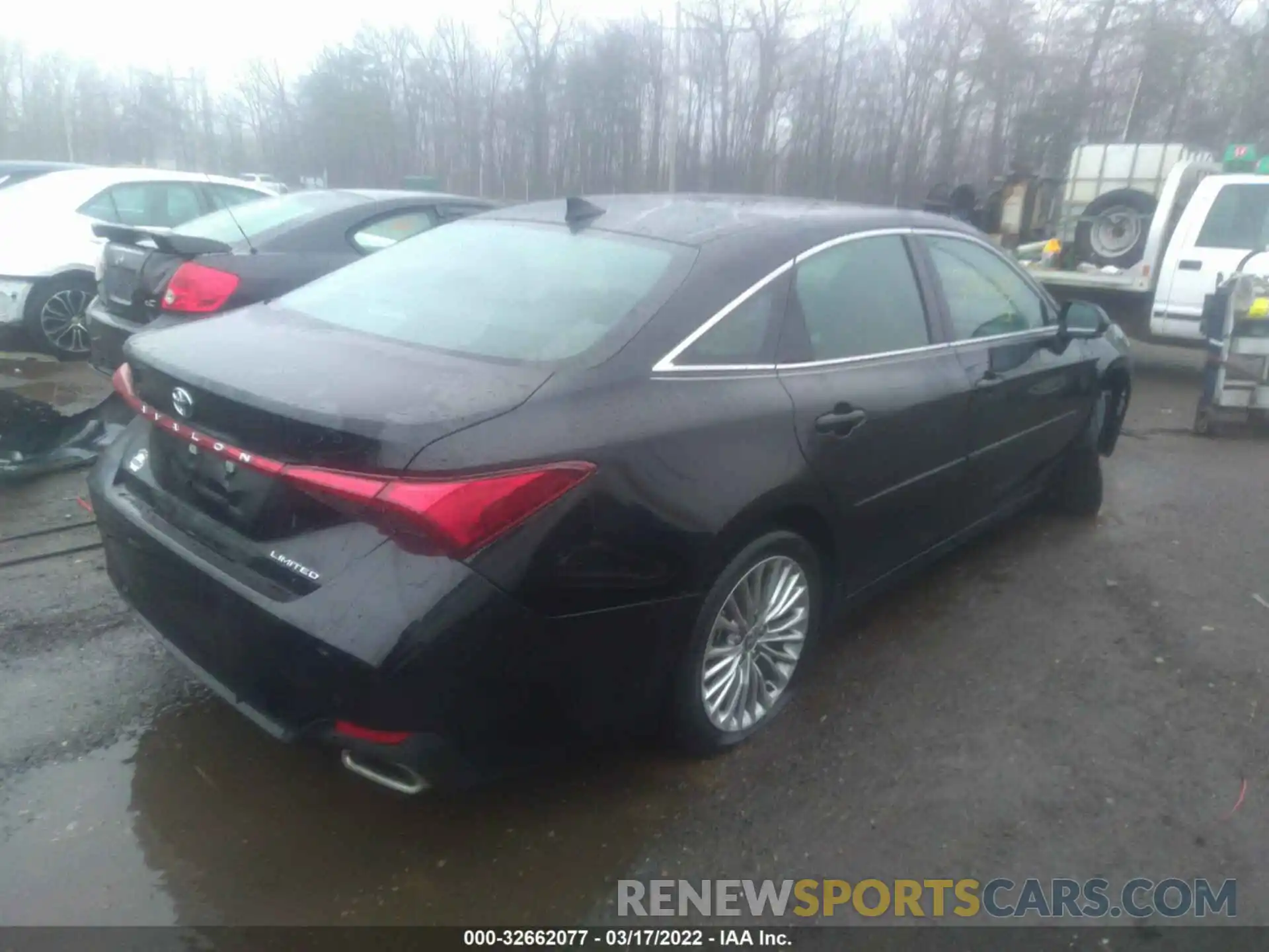 4 Photograph of a damaged car 4T1DZ1FB3NU071811 TOYOTA AVALON 2022