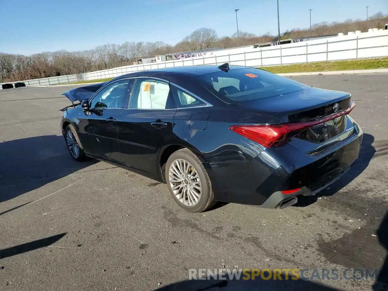 2 Photograph of a damaged car 4T1DZ1FB4NU087631 TOYOTA AVALON 2022