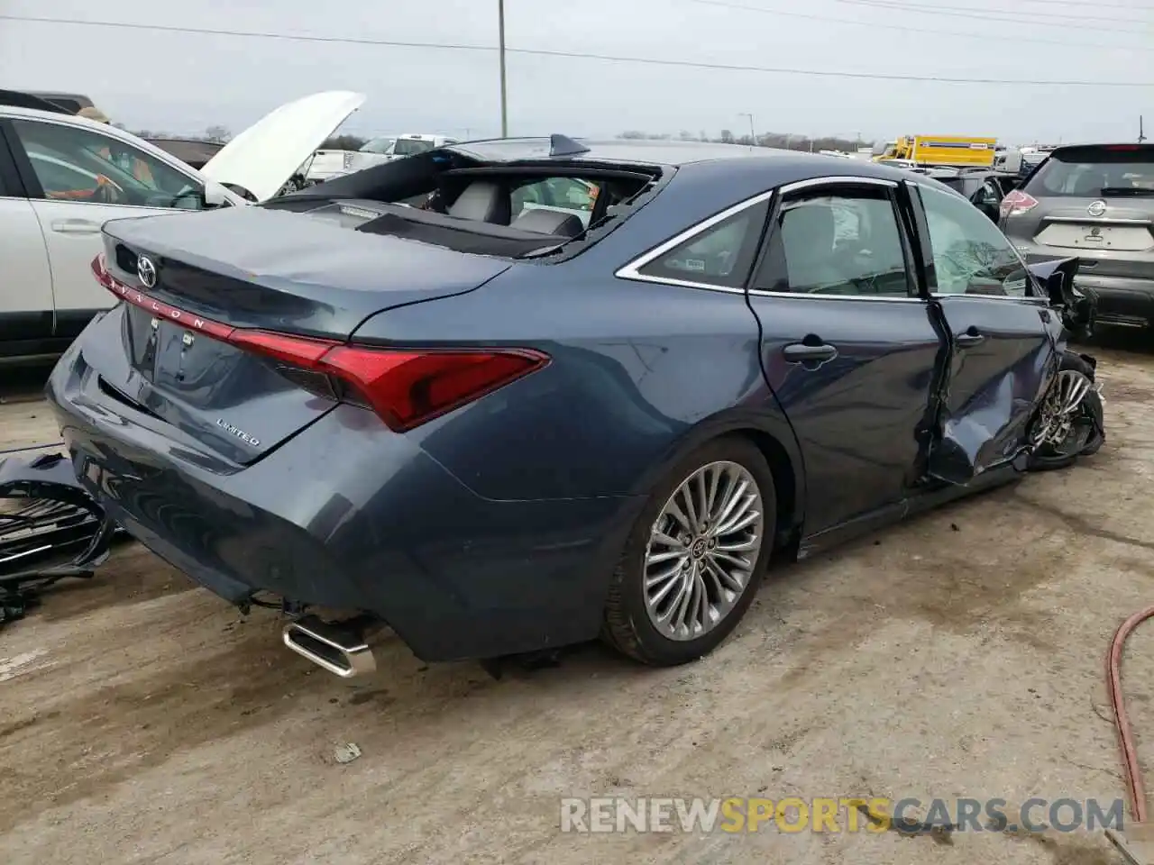 3 Photograph of a damaged car 4T1DZ1FB6NU079336 TOYOTA AVALON 2022