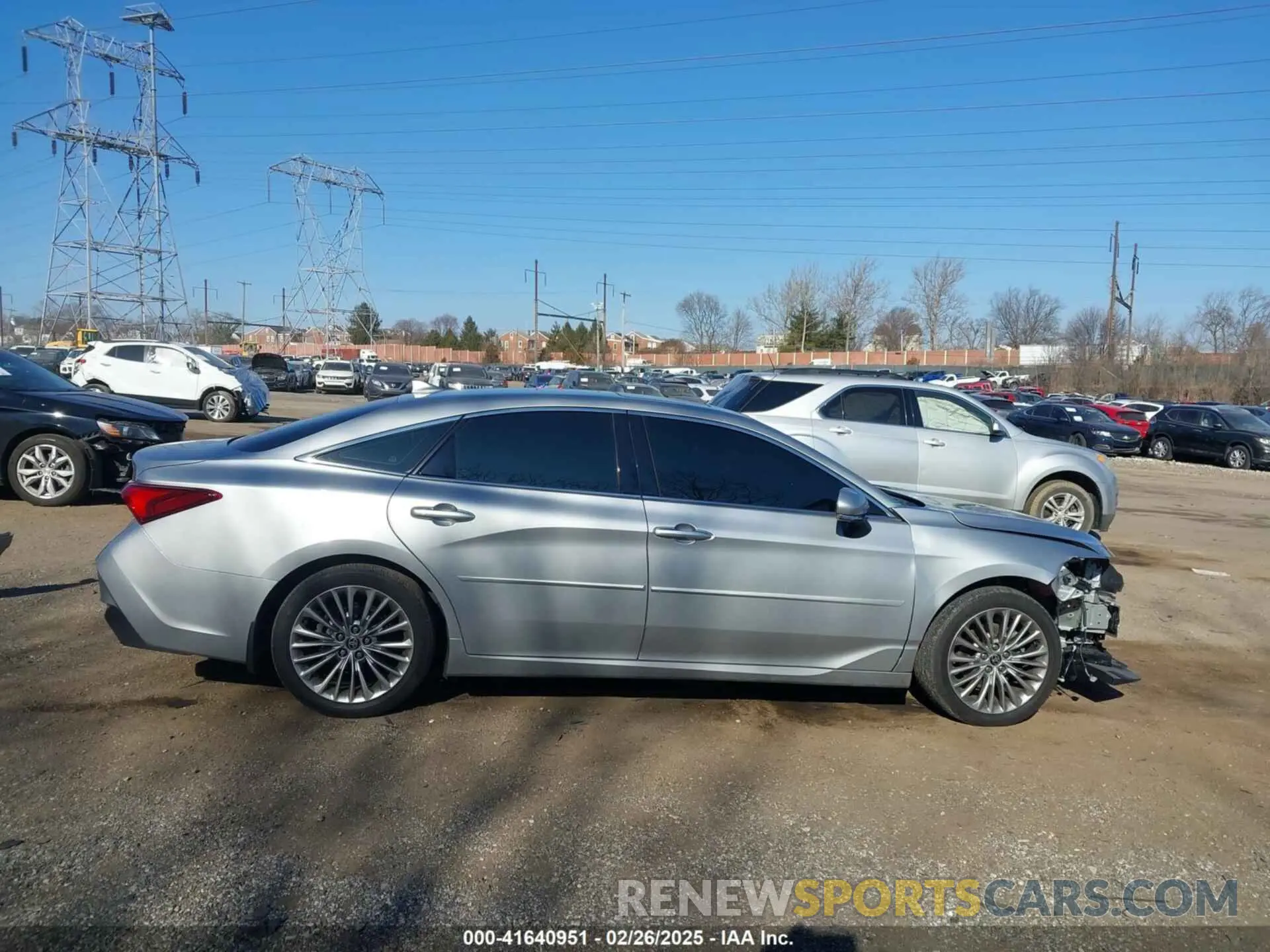 13 Photograph of a damaged car 4T1DZ1FB7NU073335 TOYOTA AVALON 2022
