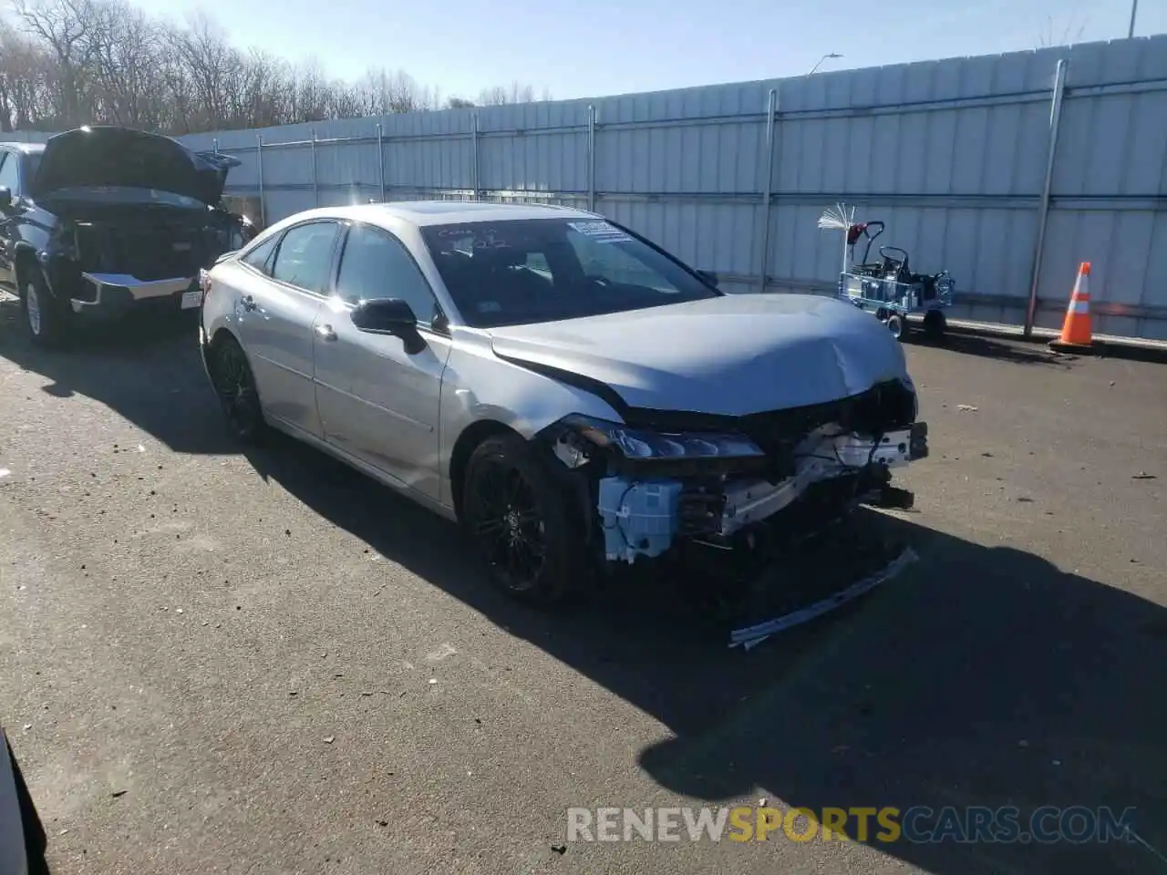 1 Photograph of a damaged car 4T1EA1AB0NU011035 TOYOTA AVALON 2022