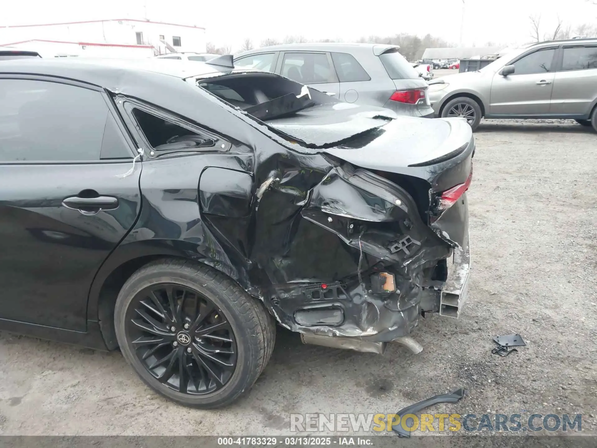 6 Photograph of a damaged car 4T1EA1AB1NU013439 TOYOTA AVALON 2022