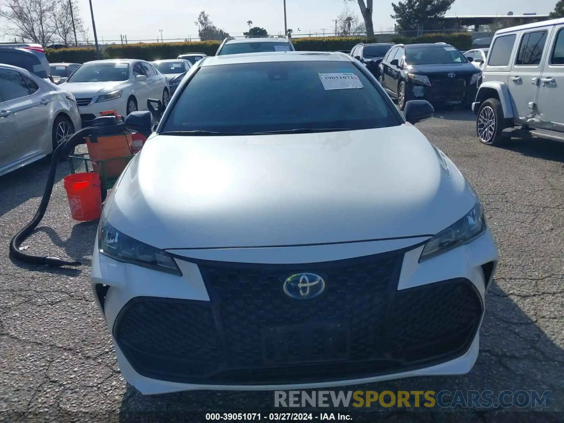 12 Photograph of a damaged car 4T1EA1AB3NU012812 TOYOTA AVALON 2022