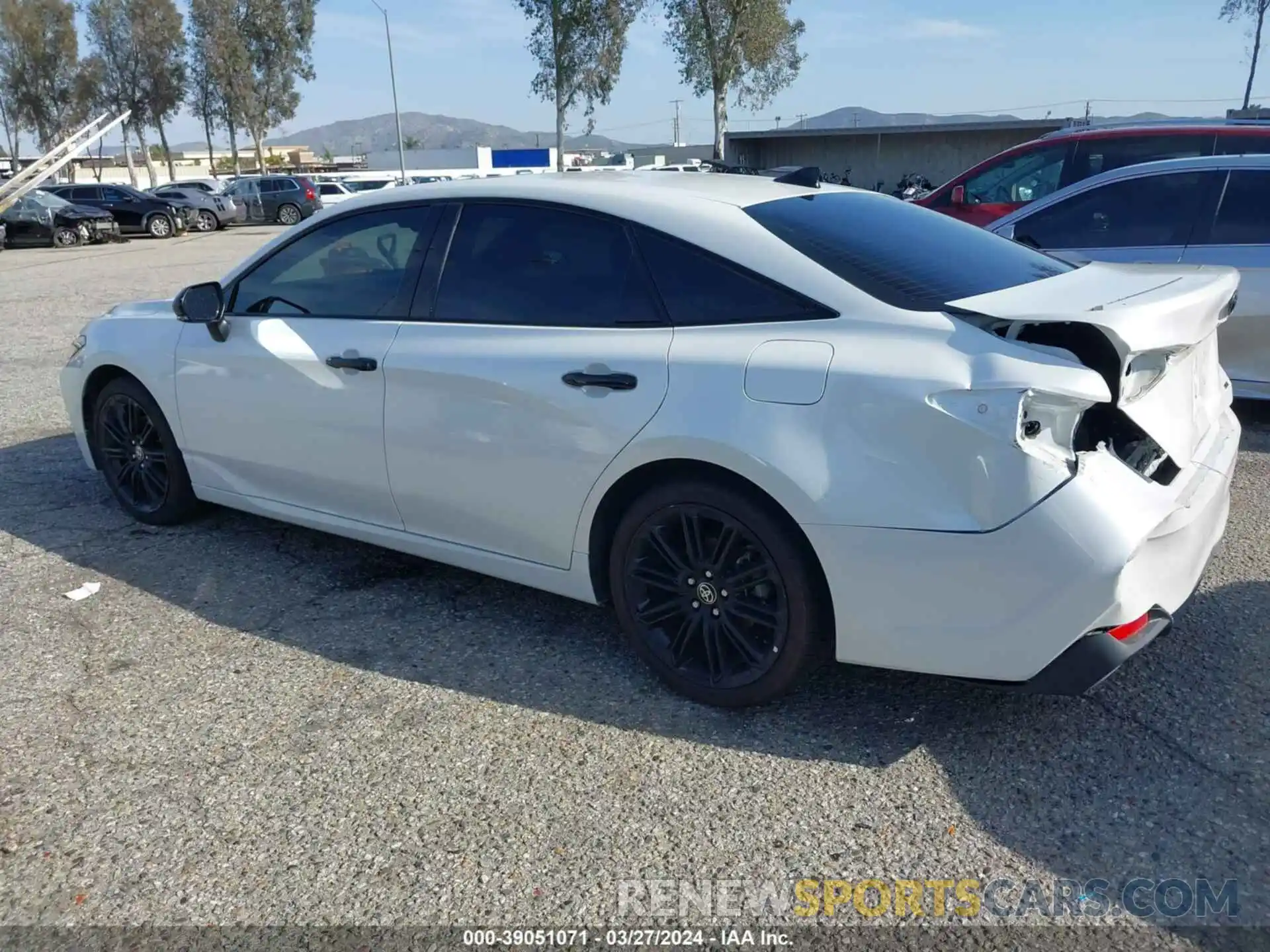 14 Photograph of a damaged car 4T1EA1AB3NU012812 TOYOTA AVALON 2022