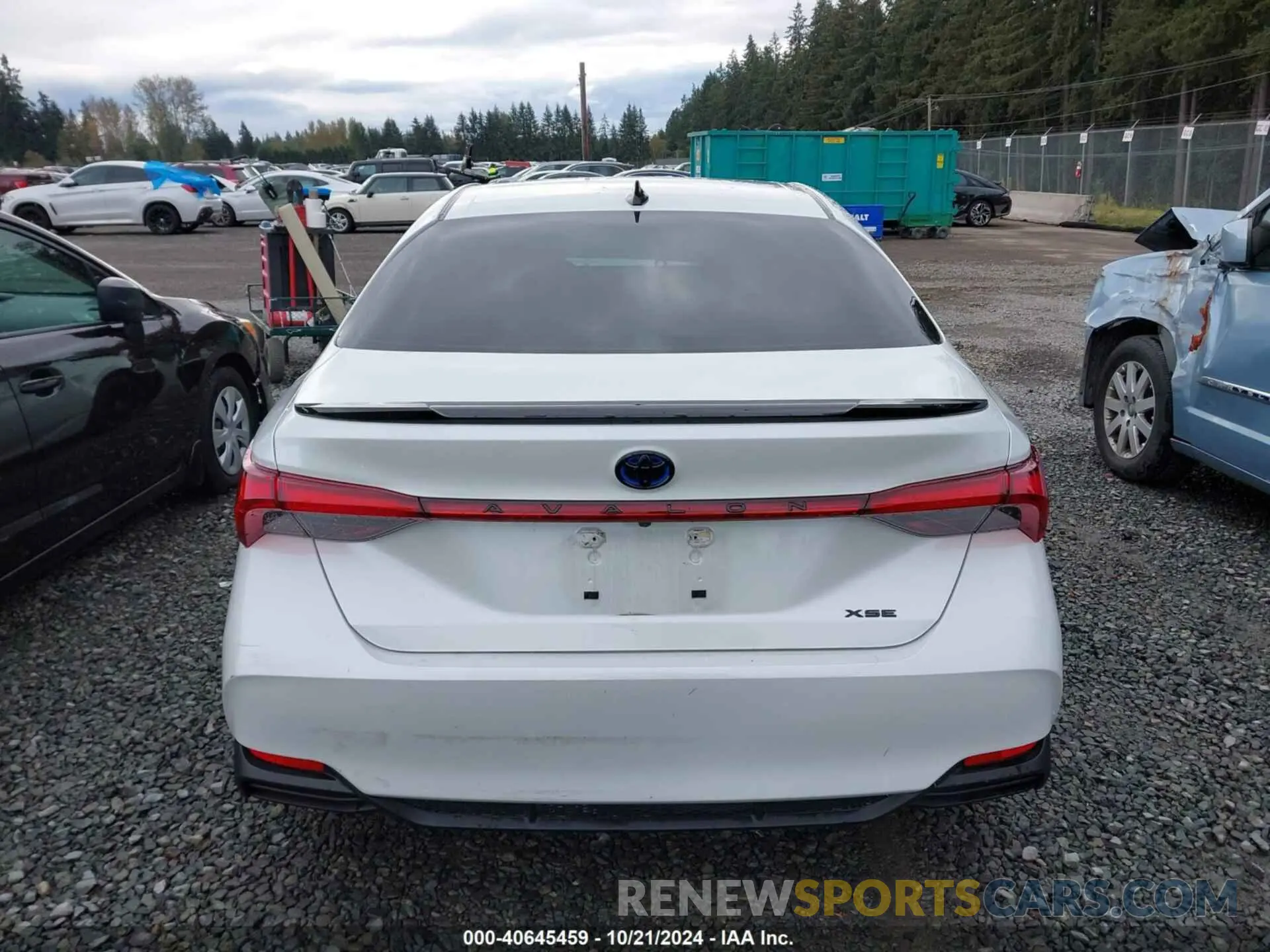 16 Photograph of a damaged car 4T1EA1AB6NU014702 TOYOTA AVALON 2022
