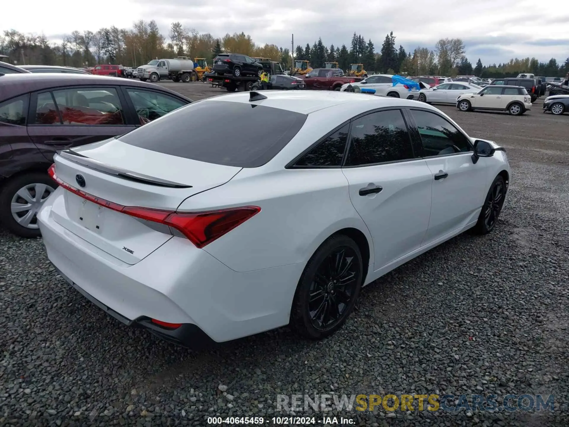 4 Photograph of a damaged car 4T1EA1AB6NU014702 TOYOTA AVALON 2022