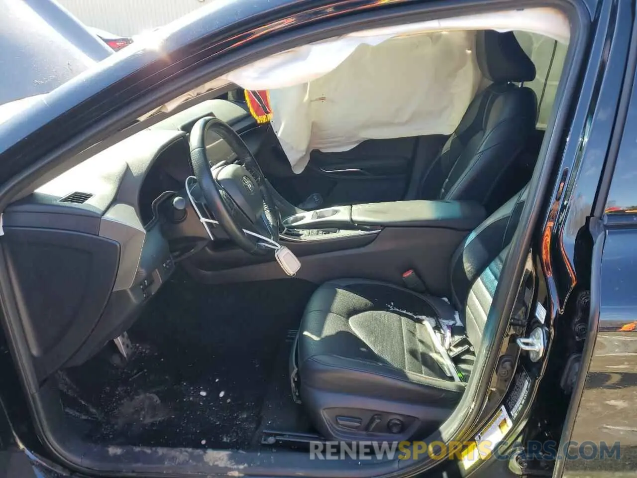 7 Photograph of a damaged car 4T1EA1AB8NU011297 TOYOTA AVALON 2022