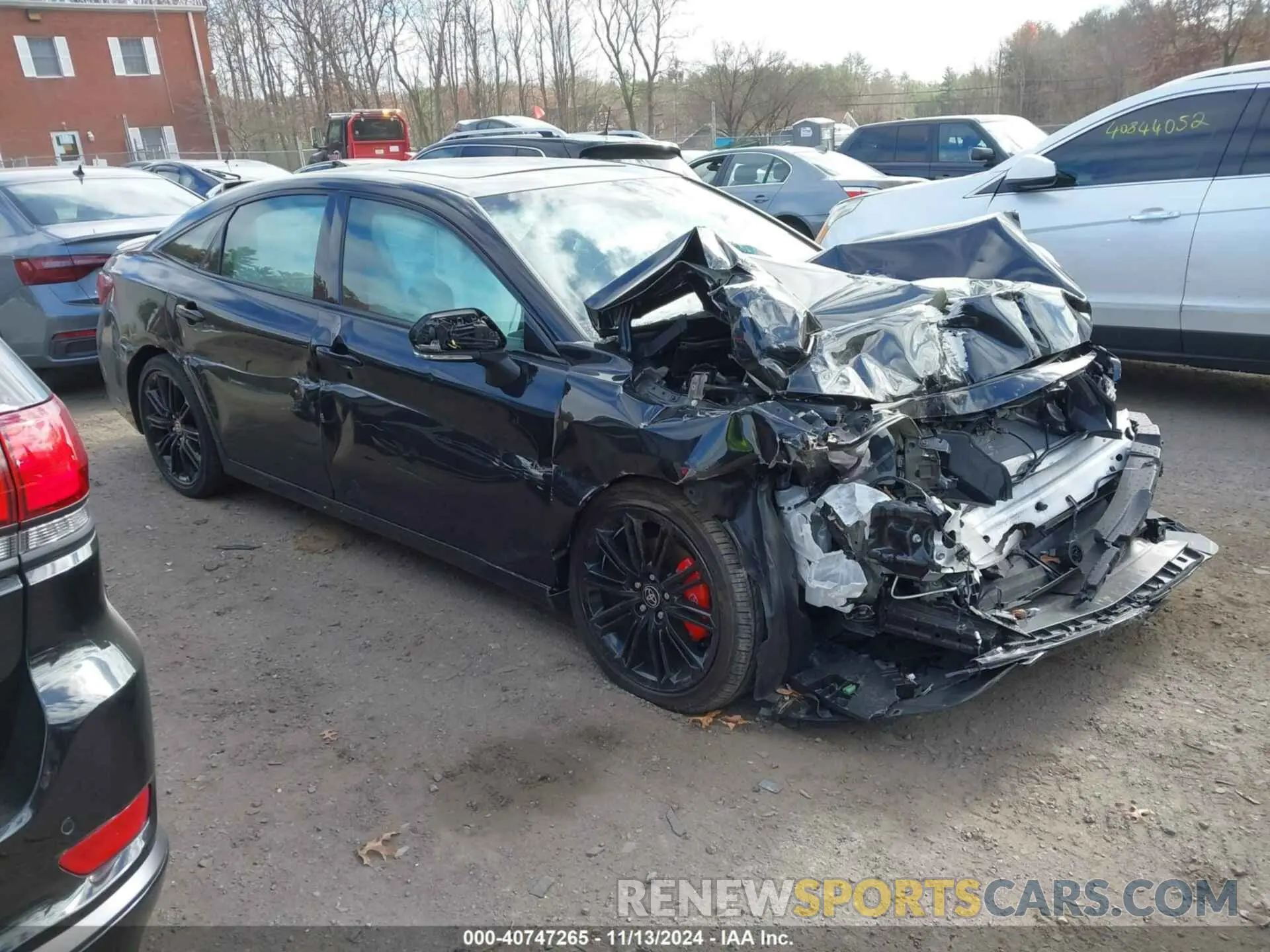 1 Photograph of a damaged car 4T1EA1AB8NU012210 TOYOTA AVALON 2022