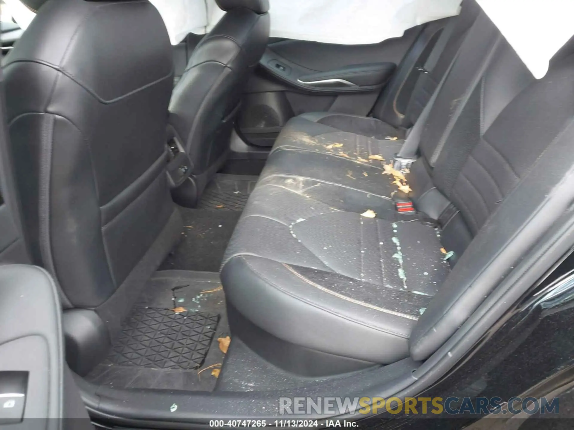 8 Photograph of a damaged car 4T1EA1AB8NU012210 TOYOTA AVALON 2022