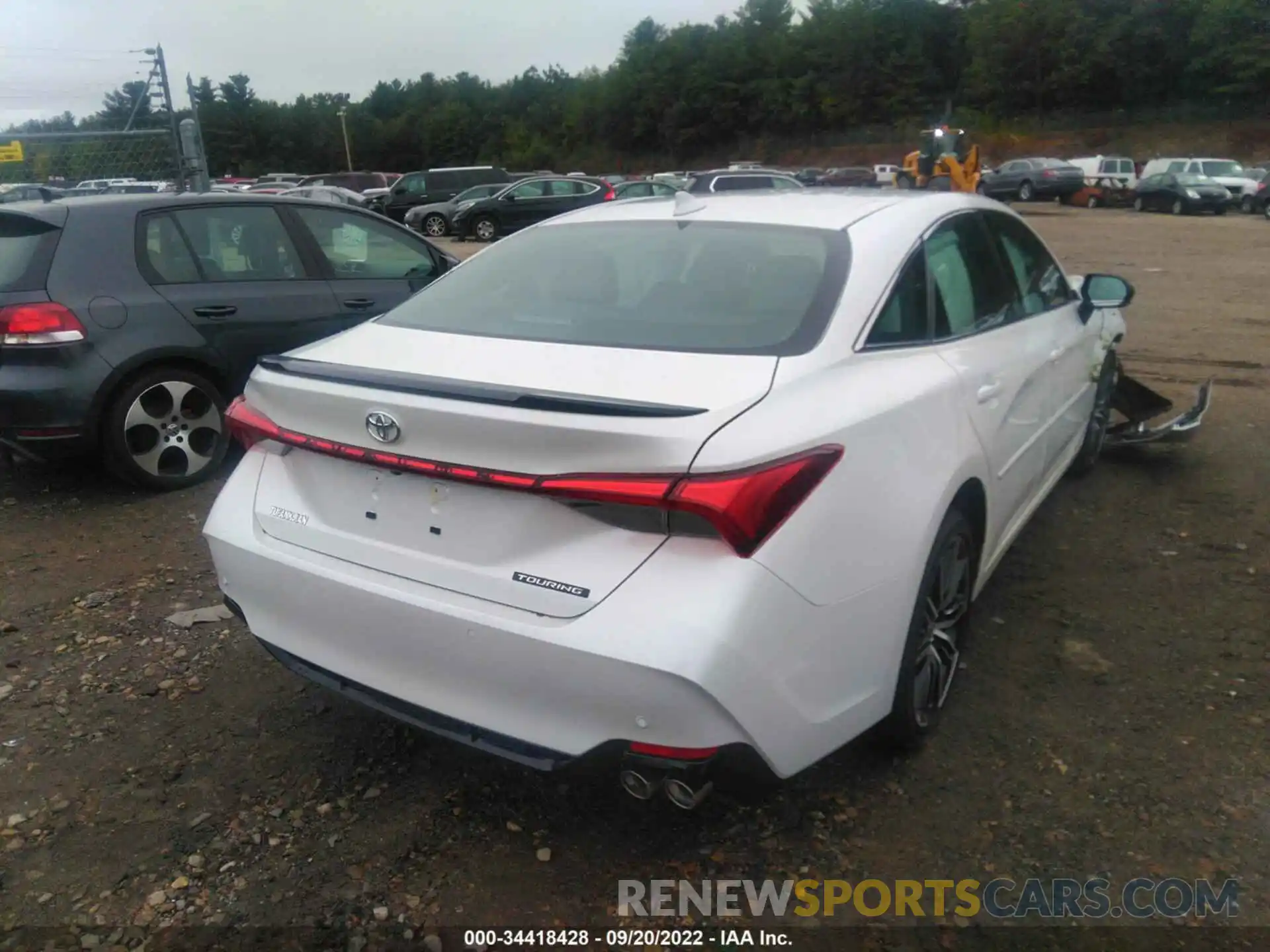 4 Photograph of a damaged car 4T1HZ1FB0NU086087 TOYOTA AVALON 2022