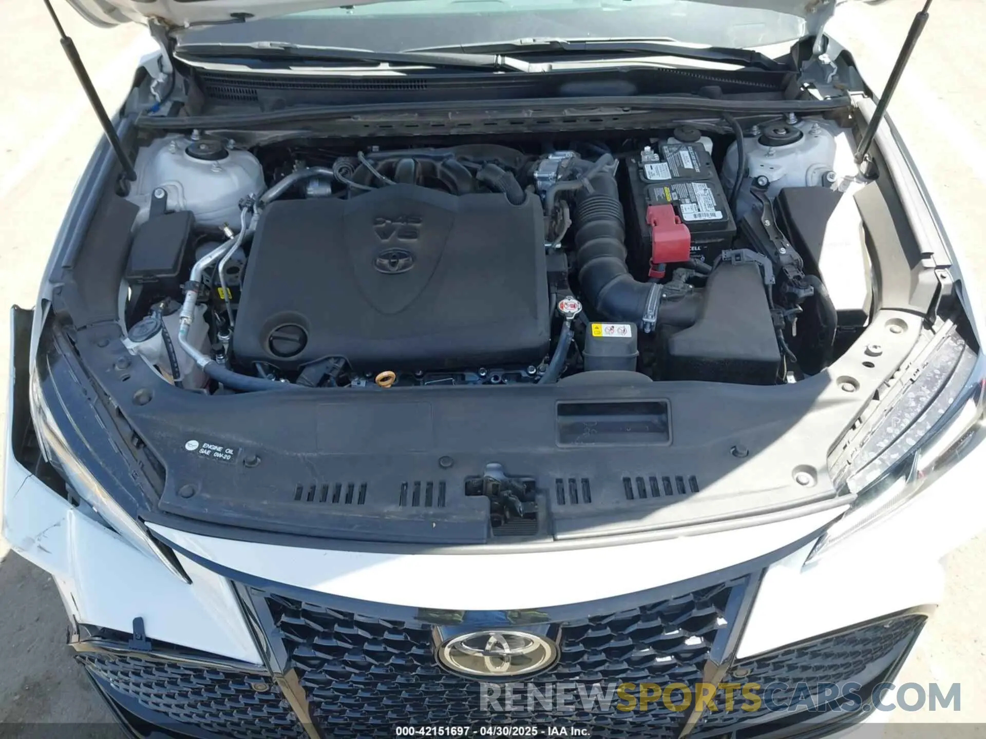 10 Photograph of a damaged car 4T1HZ1FB6NU080813 TOYOTA AVALON 2022