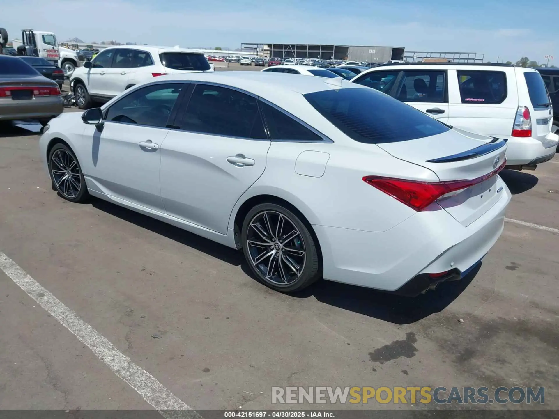 3 Photograph of a damaged car 4T1HZ1FB6NU080813 TOYOTA AVALON 2022