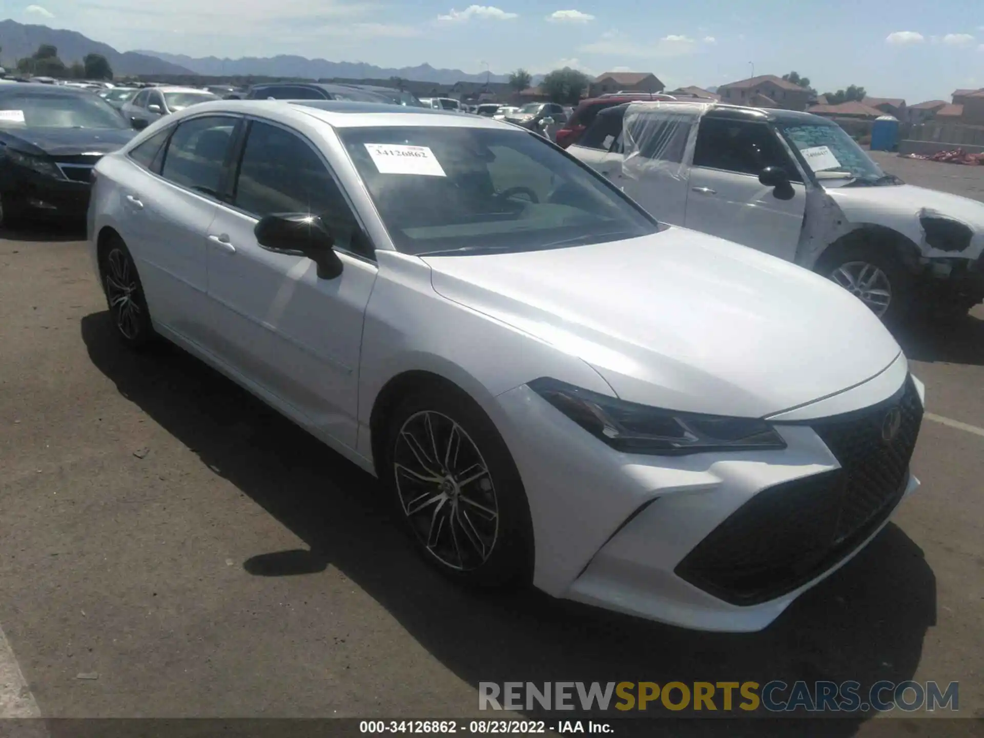 1 Photograph of a damaged car 4T1HZ1FB8NU086273 TOYOTA AVALON 2022