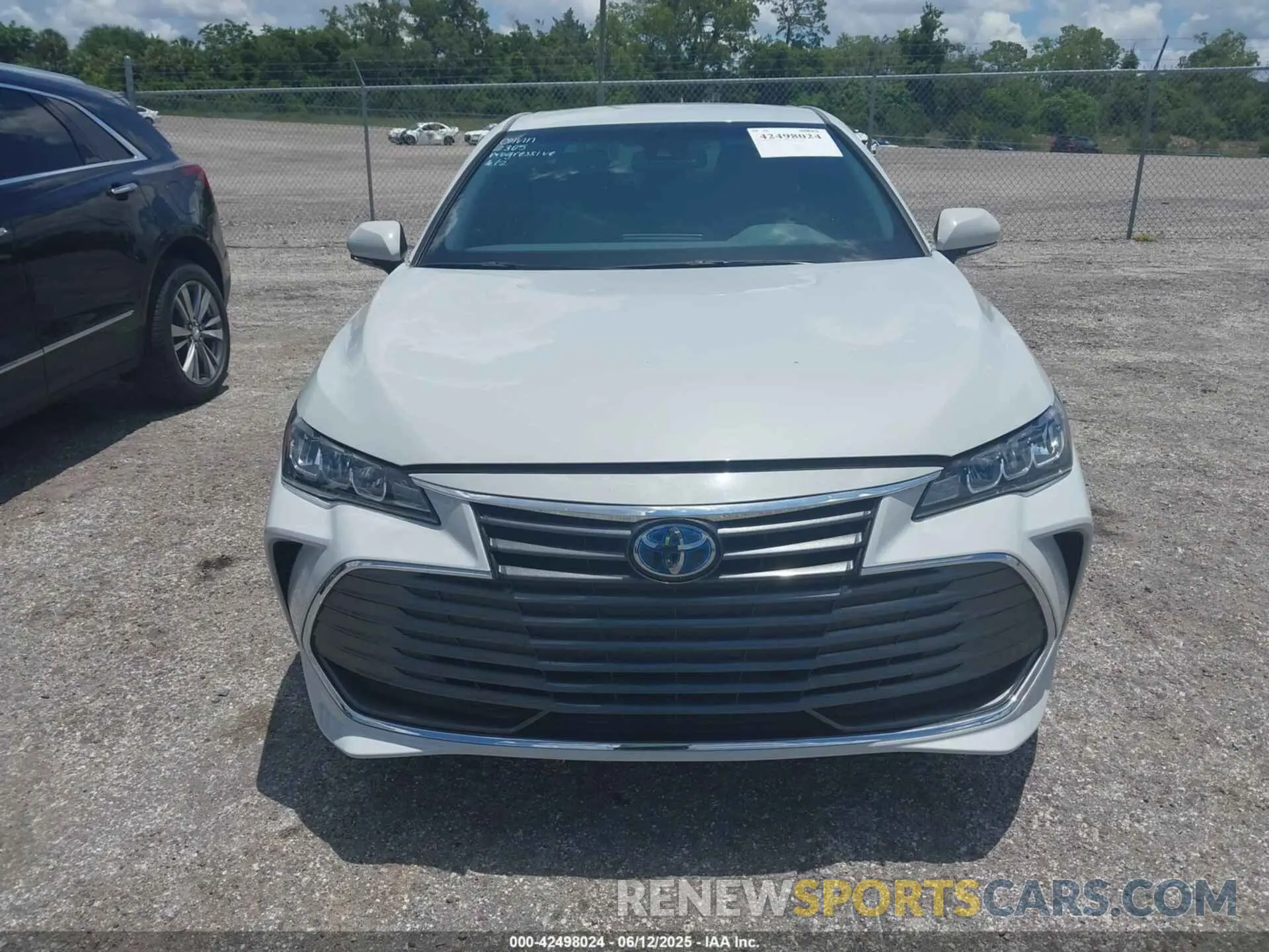 12 Photograph of a damaged car 4T1JA1AB5NU015841 TOYOTA AVALON 2022