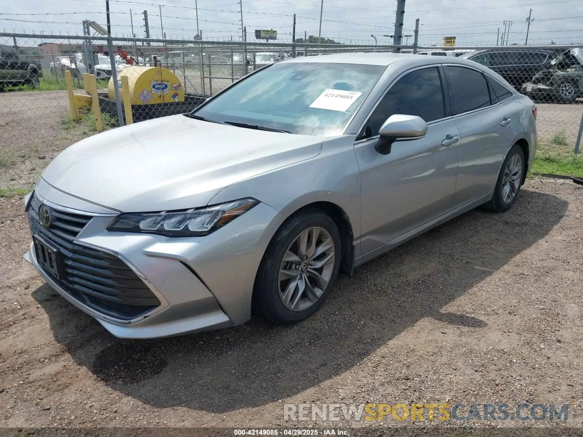 2 Photograph of a damaged car 4T1JZ1FB1NU073043 TOYOTA AVALON 2022