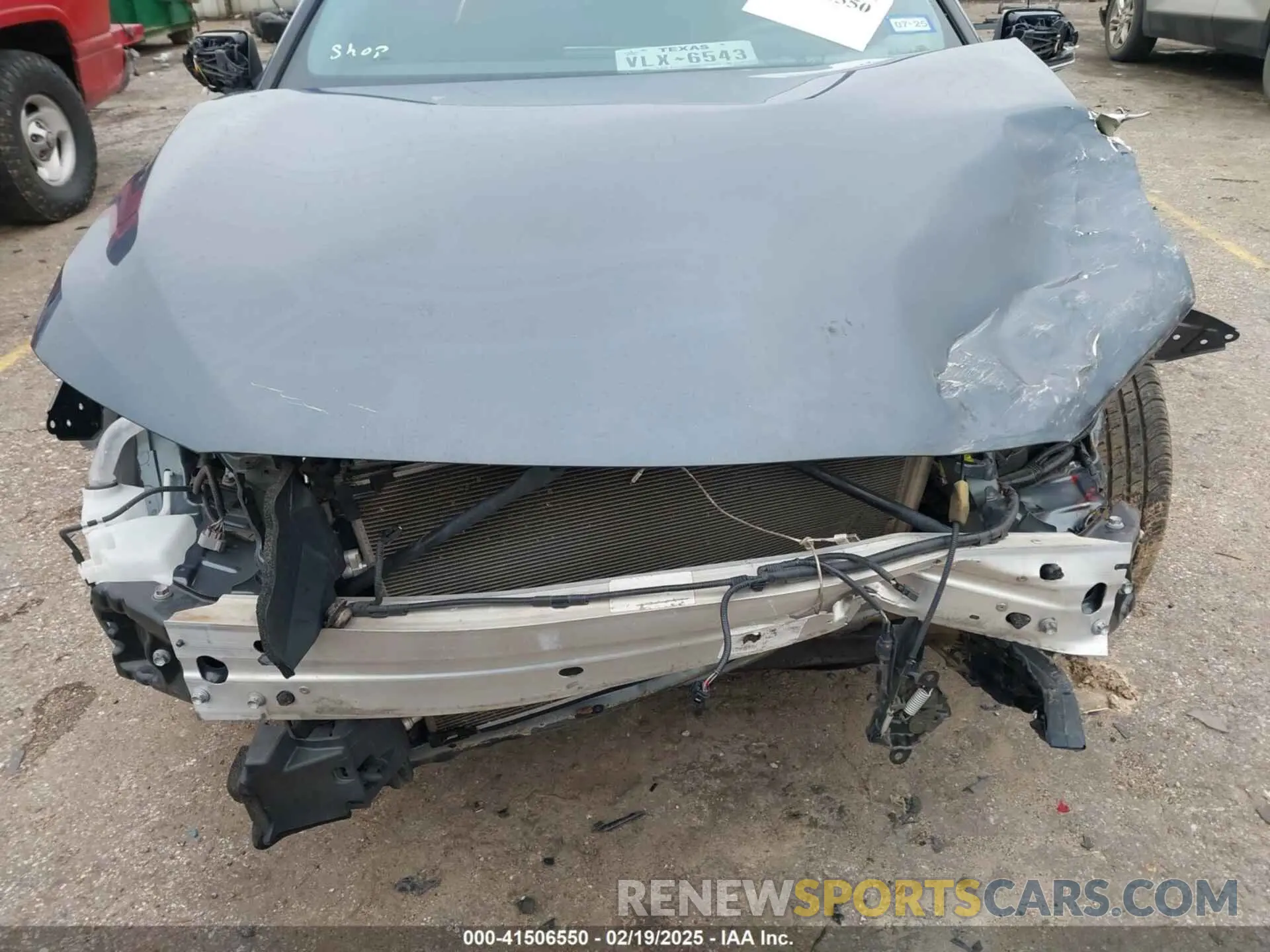 12 Photograph of a damaged car 4T1JZ1FB2NU073049 TOYOTA AVALON 2022