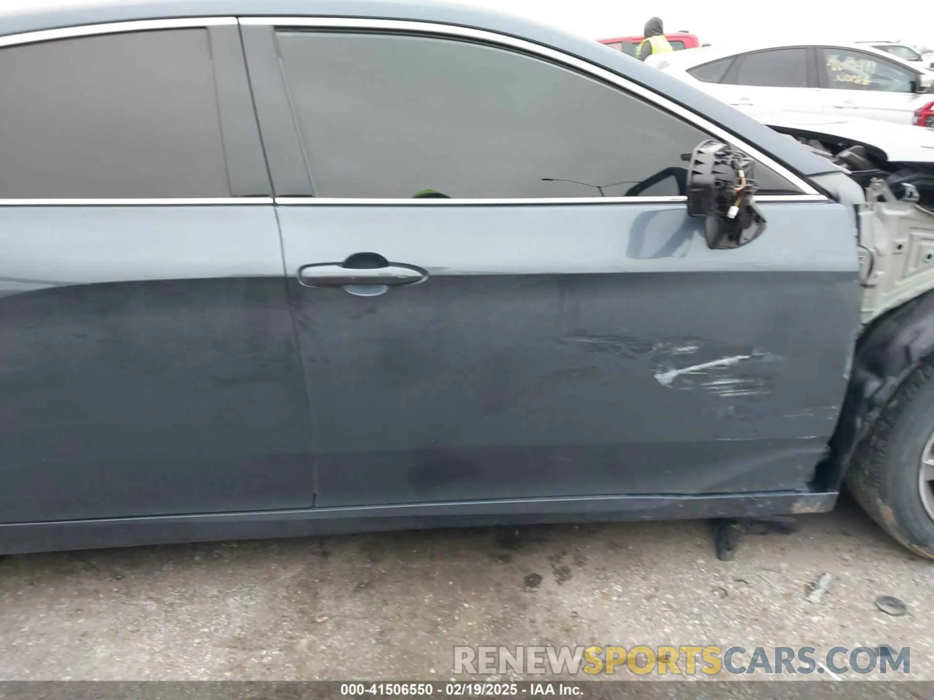13 Photograph of a damaged car 4T1JZ1FB2NU073049 TOYOTA AVALON 2022
