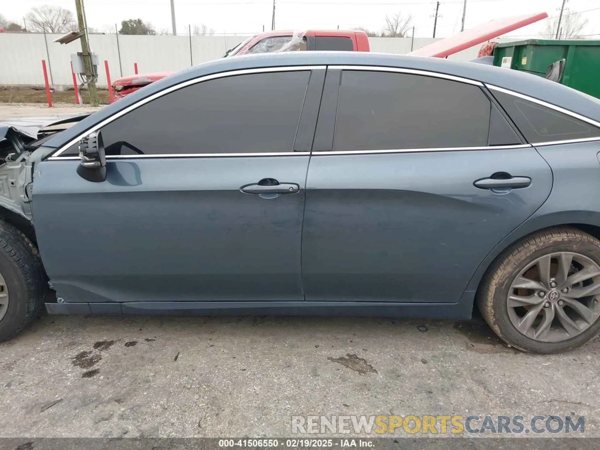 14 Photograph of a damaged car 4T1JZ1FB2NU073049 TOYOTA AVALON 2022