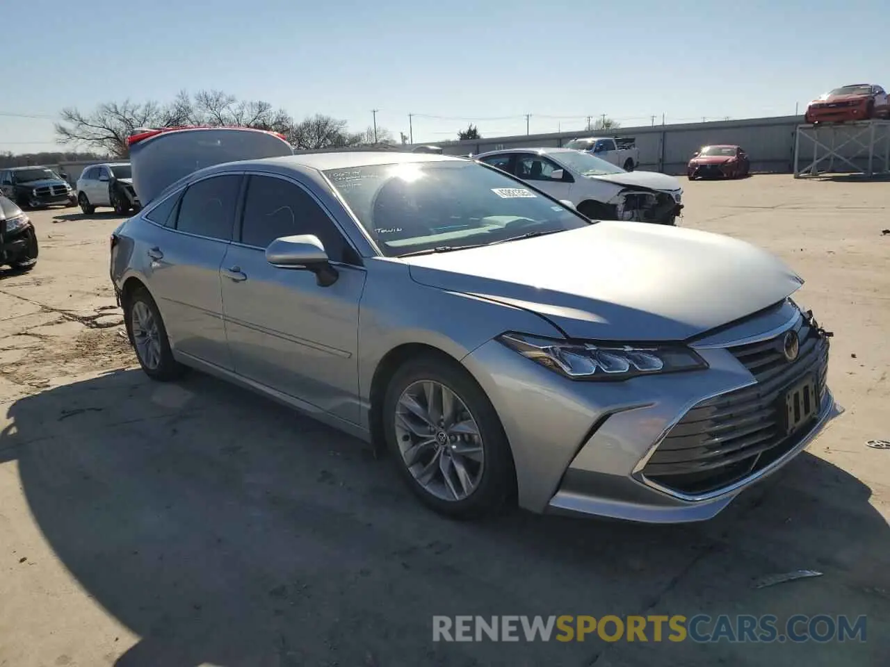 4 Photograph of a damaged car 4T1JZ1FB2NU078963 TOYOTA AVALON 2022