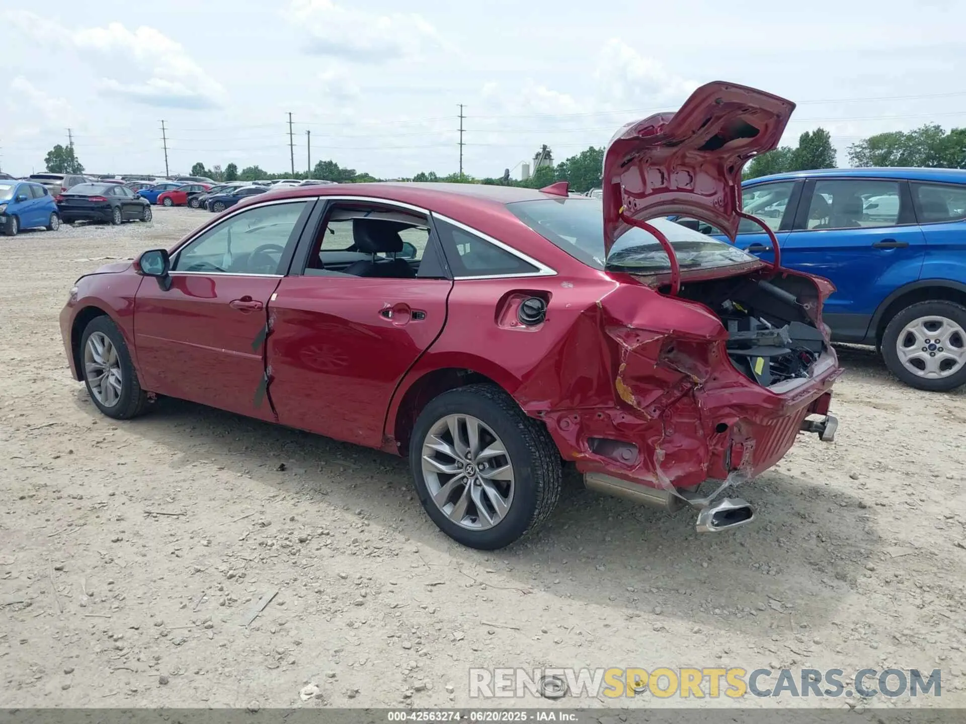 3 Photograph of a damaged car 4T1JZ1FB3NU084724 TOYOTA AVALON 2022