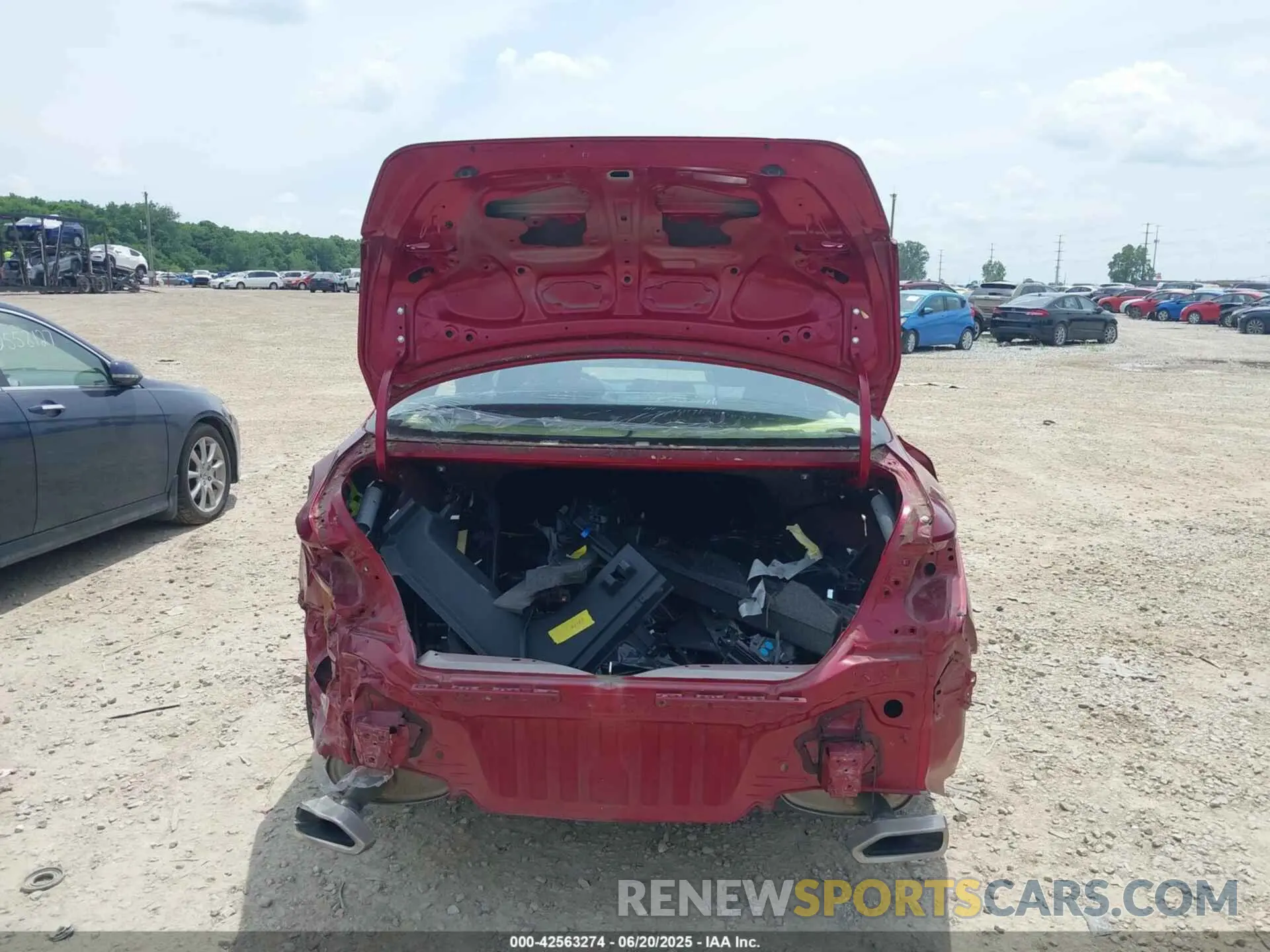 6 Photograph of a damaged car 4T1JZ1FB3NU084724 TOYOTA AVALON 2022