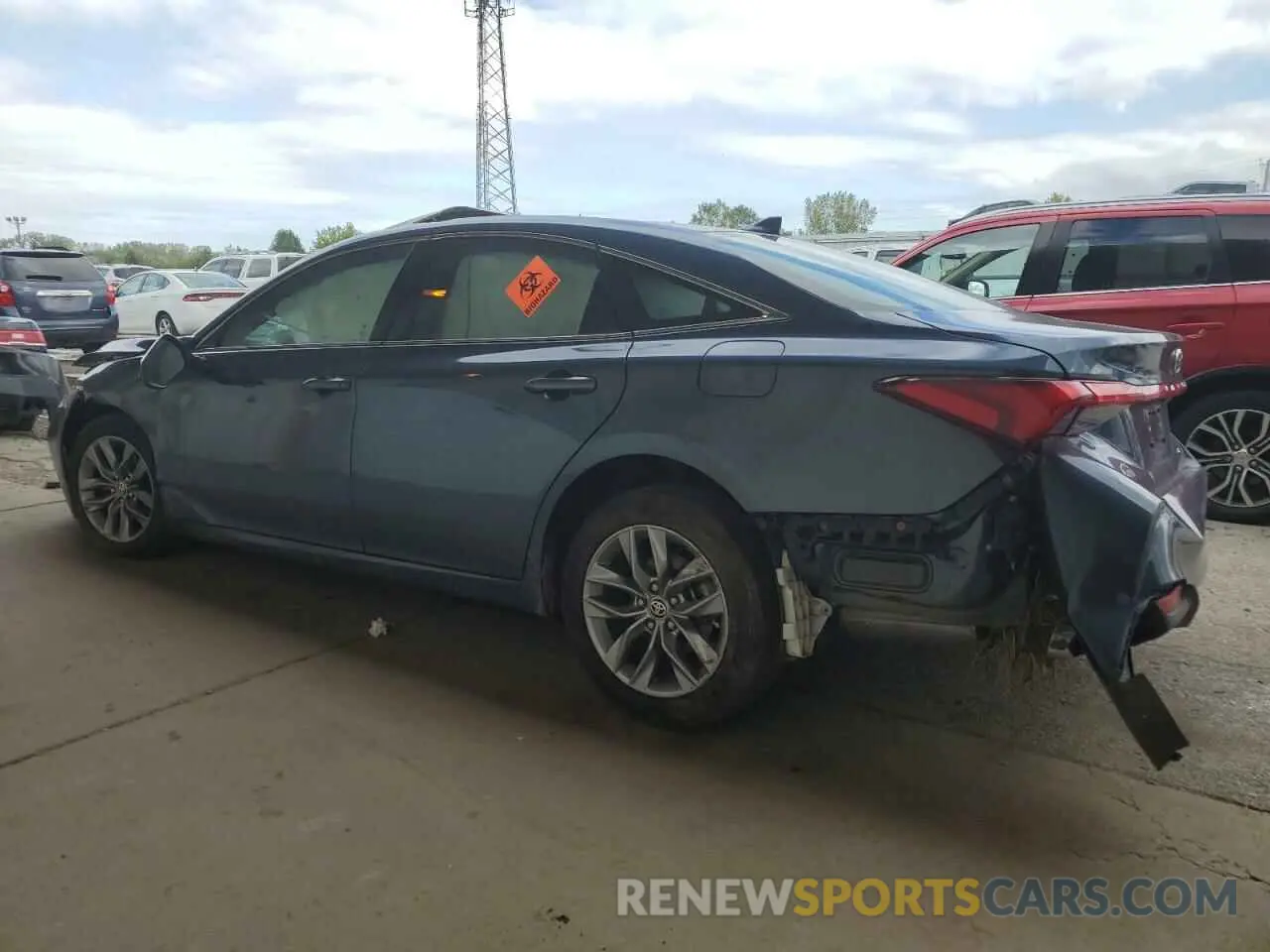 2 Photograph of a damaged car 4T1JZ1FB4NU076230 TOYOTA AVALON 2022