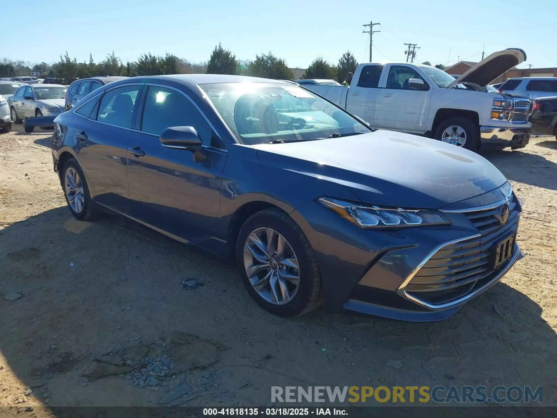 1 Photograph of a damaged car 4T1JZ1FB5NU086281 TOYOTA AVALON 2022
