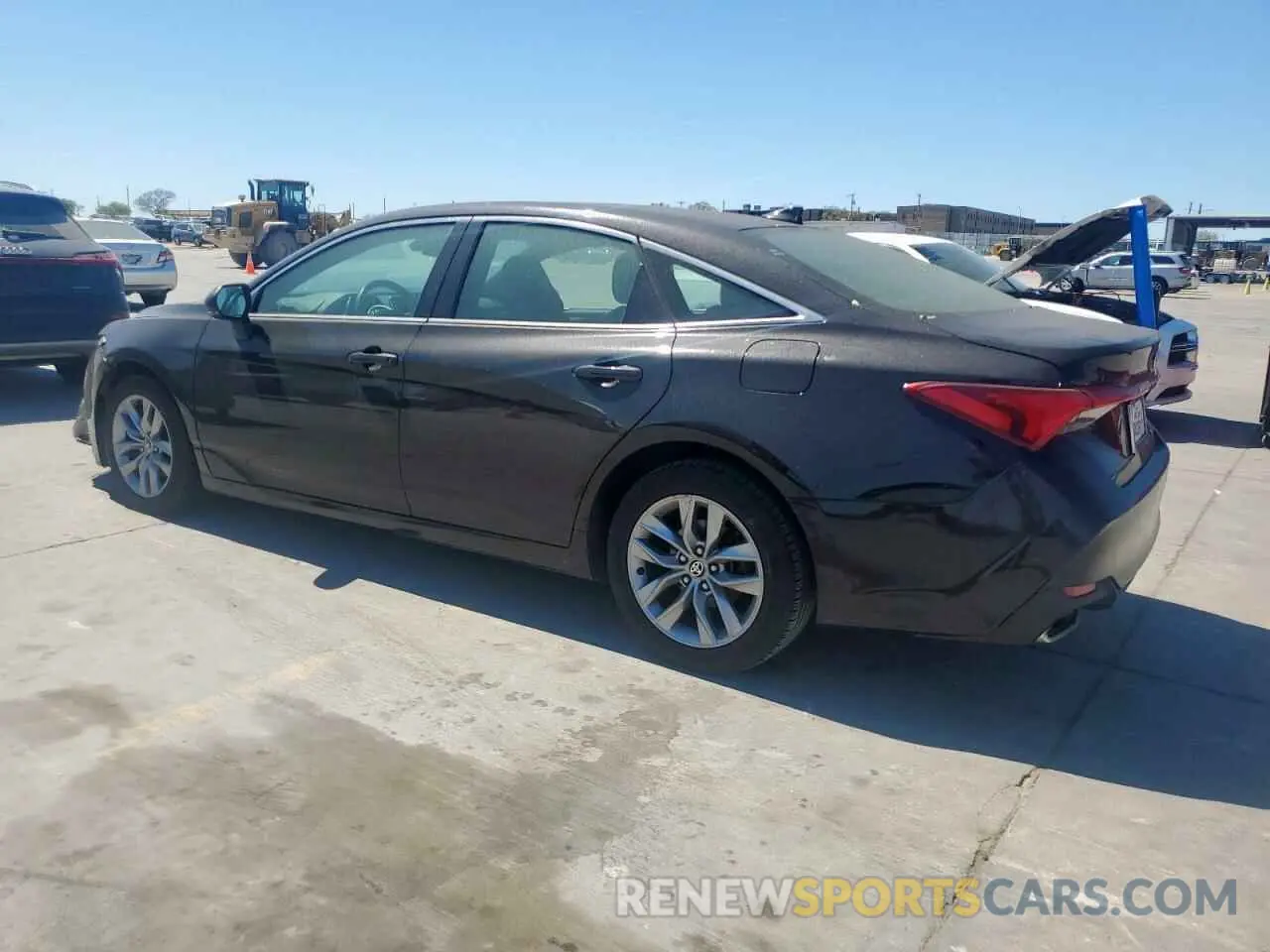 2 Photograph of a damaged car 4T1JZ1FB9NU083982 TOYOTA AVALON 2022
